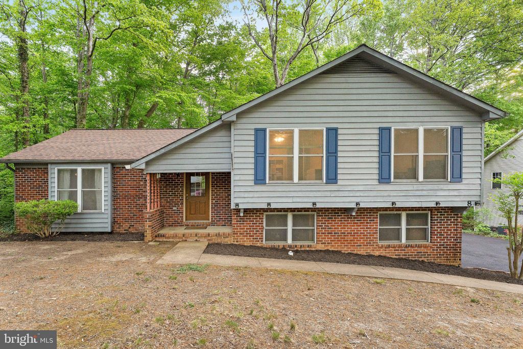 Photo of 8 Adam Court, FREDERICKSBURG, VA 22405 (MLS # VAST2048632)