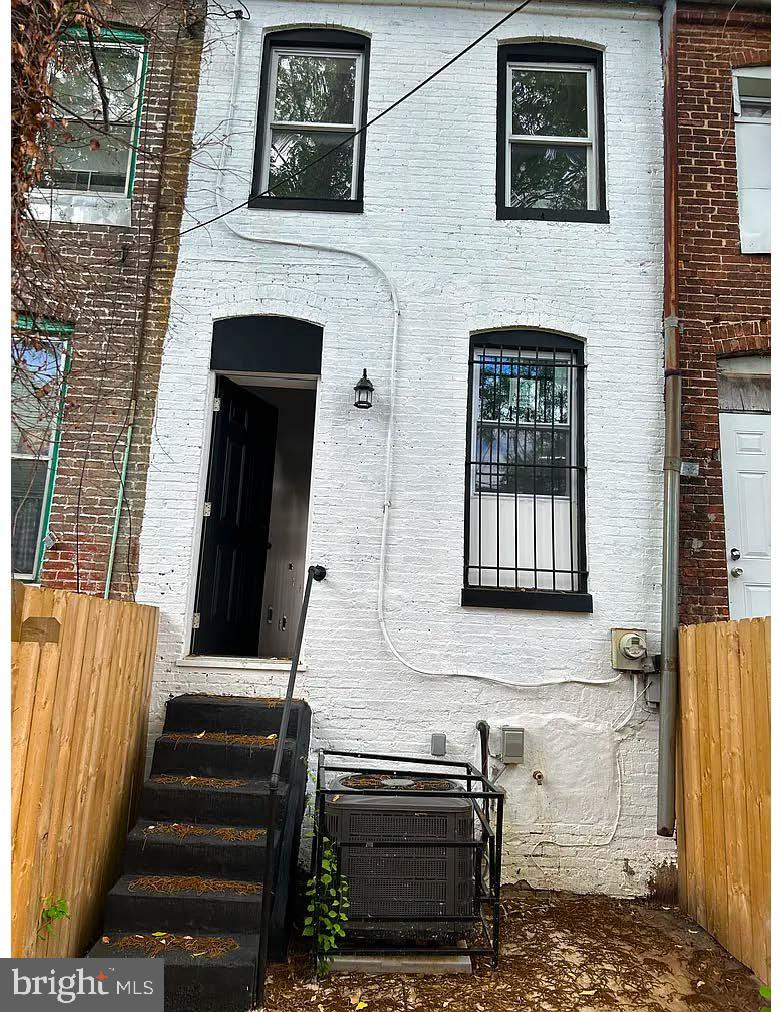 MONDAWMIN - Residential