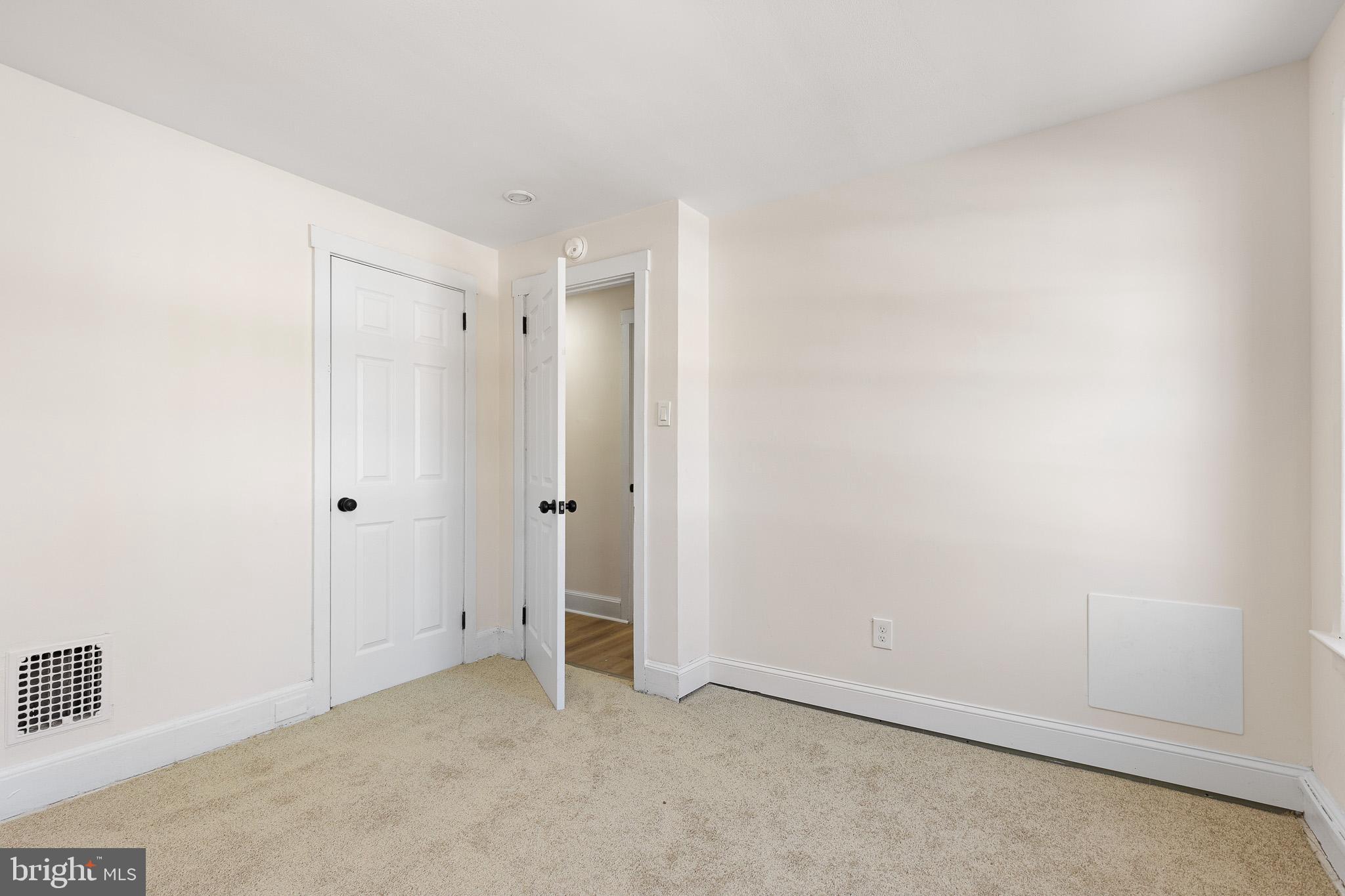 KNOLLWOOD - Residential