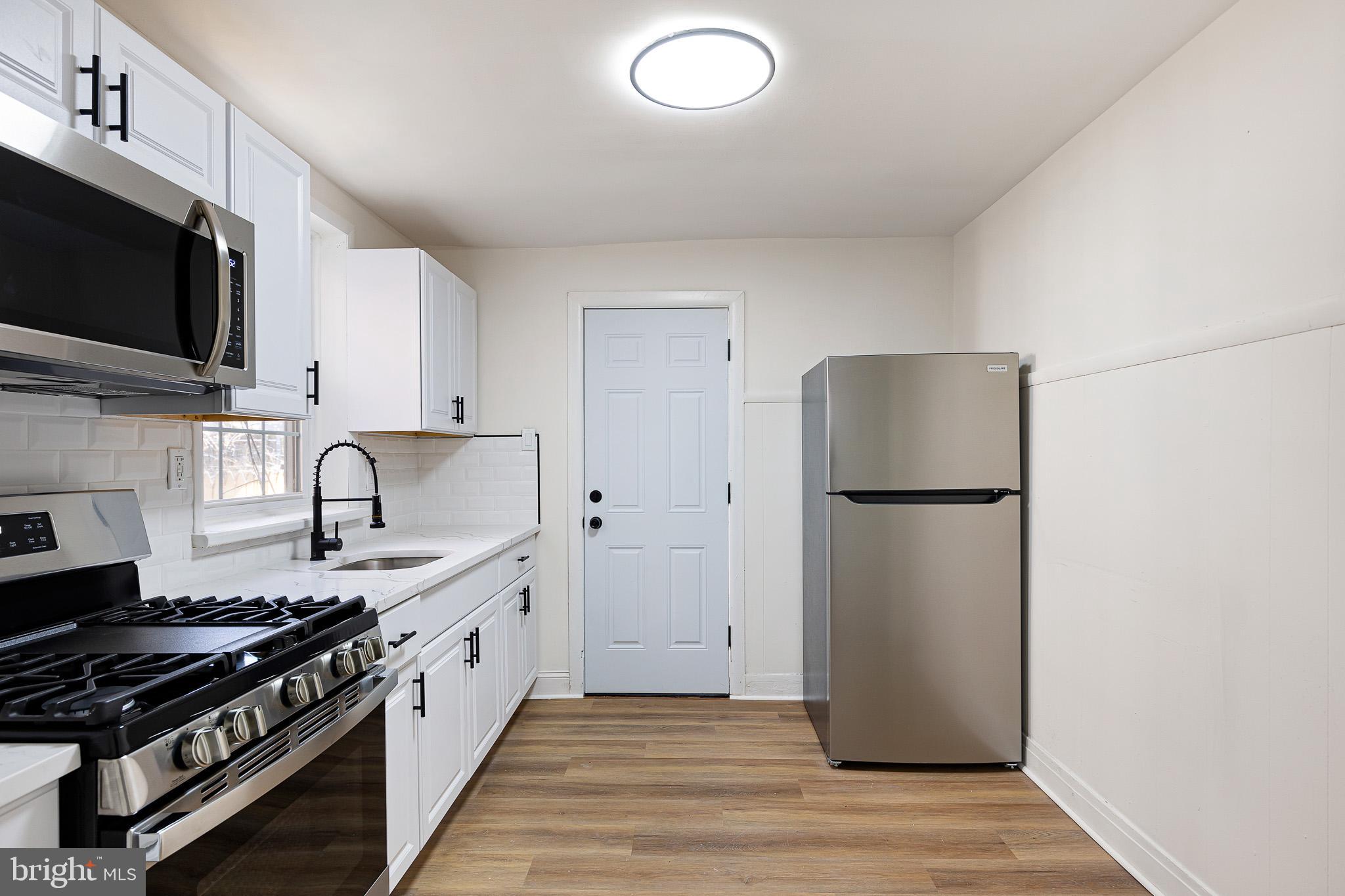 KNOLLWOOD - Residential