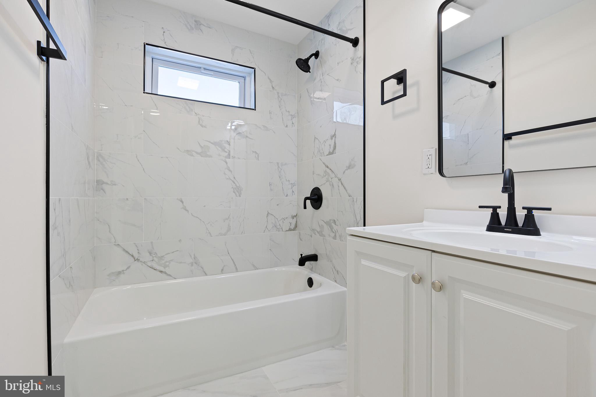 KNOLLWOOD - Residential