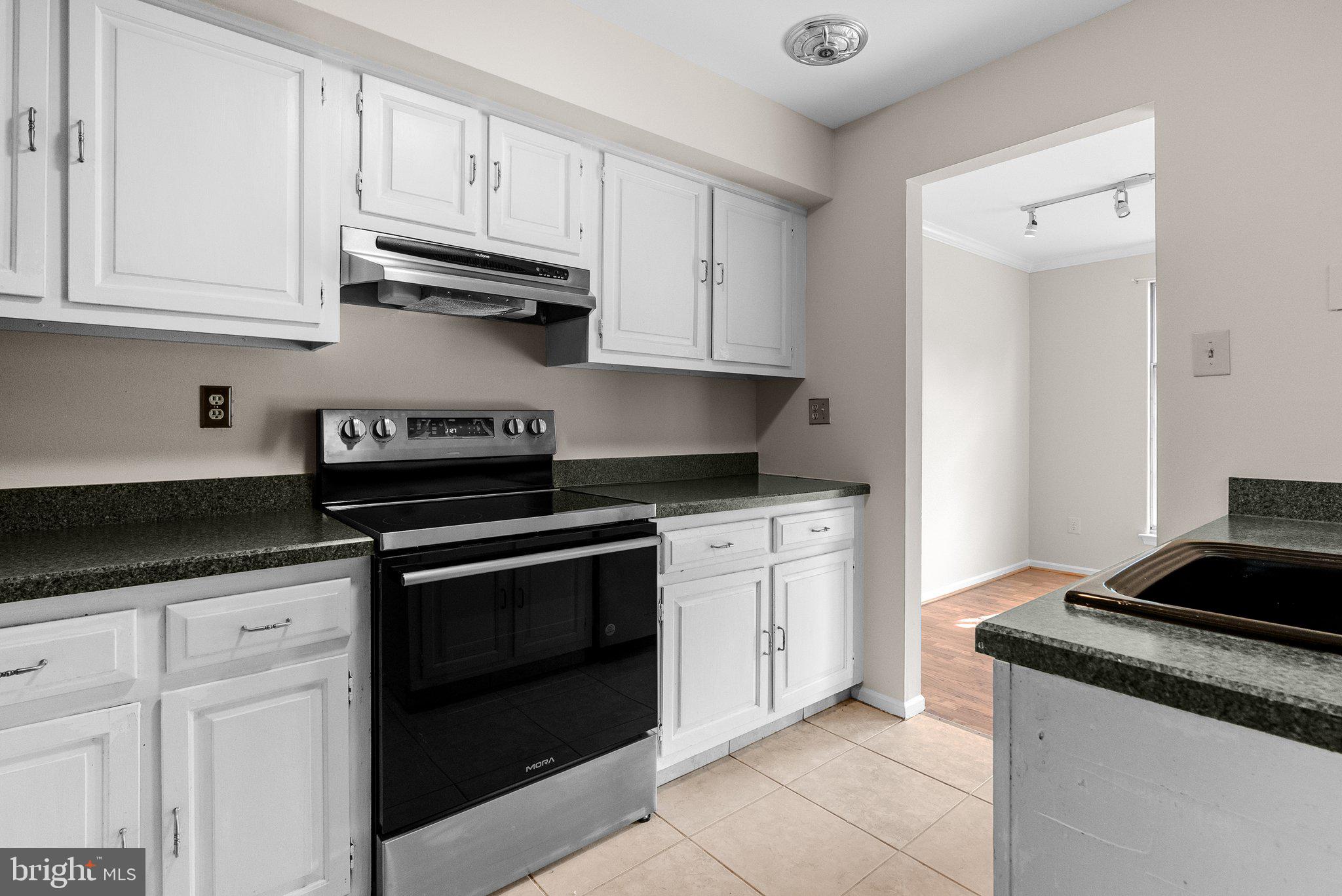 YORKSHIRE MDWS - Residential