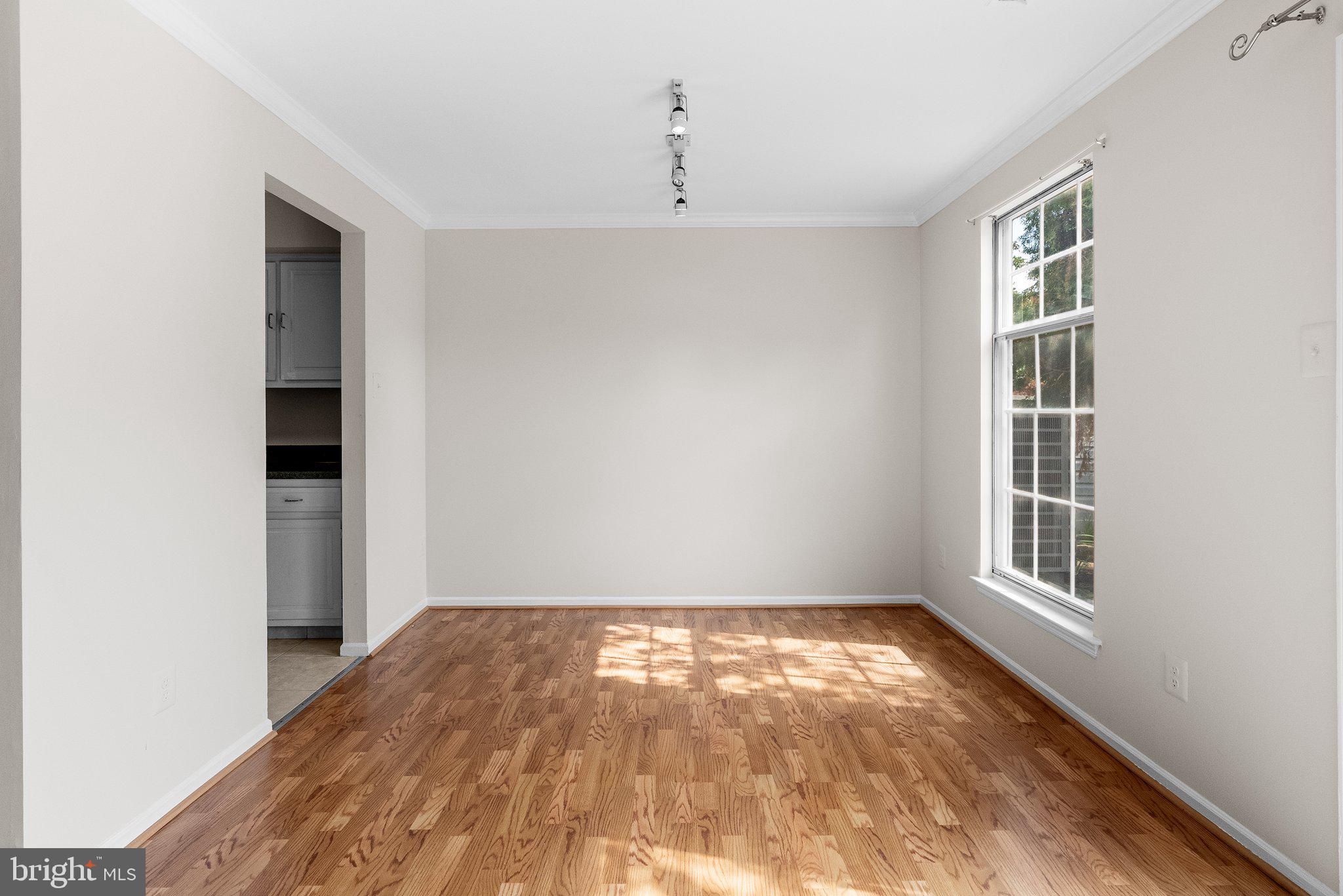 YORKSHIRE MDWS - Residential