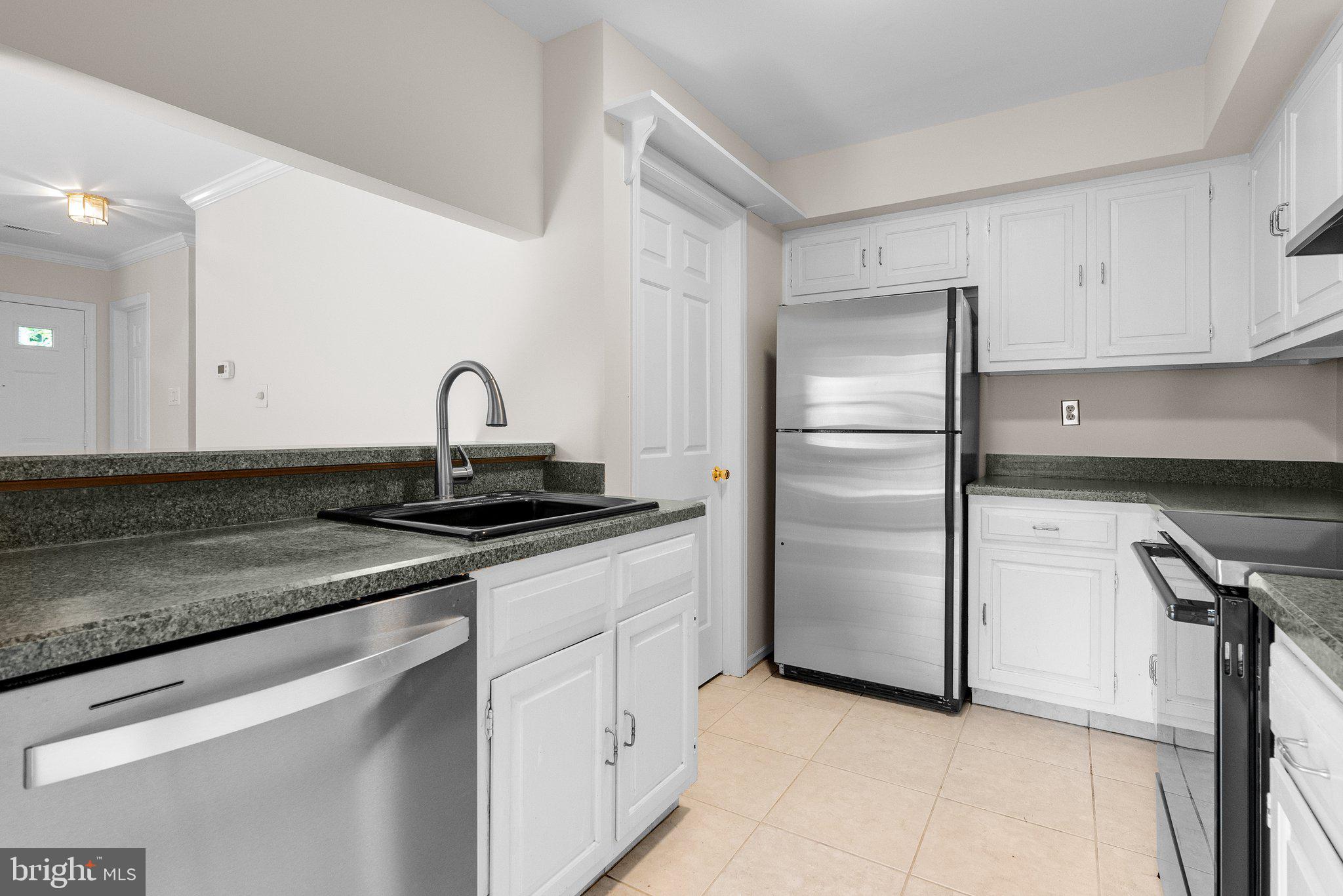 YORKSHIRE MDWS - Residential