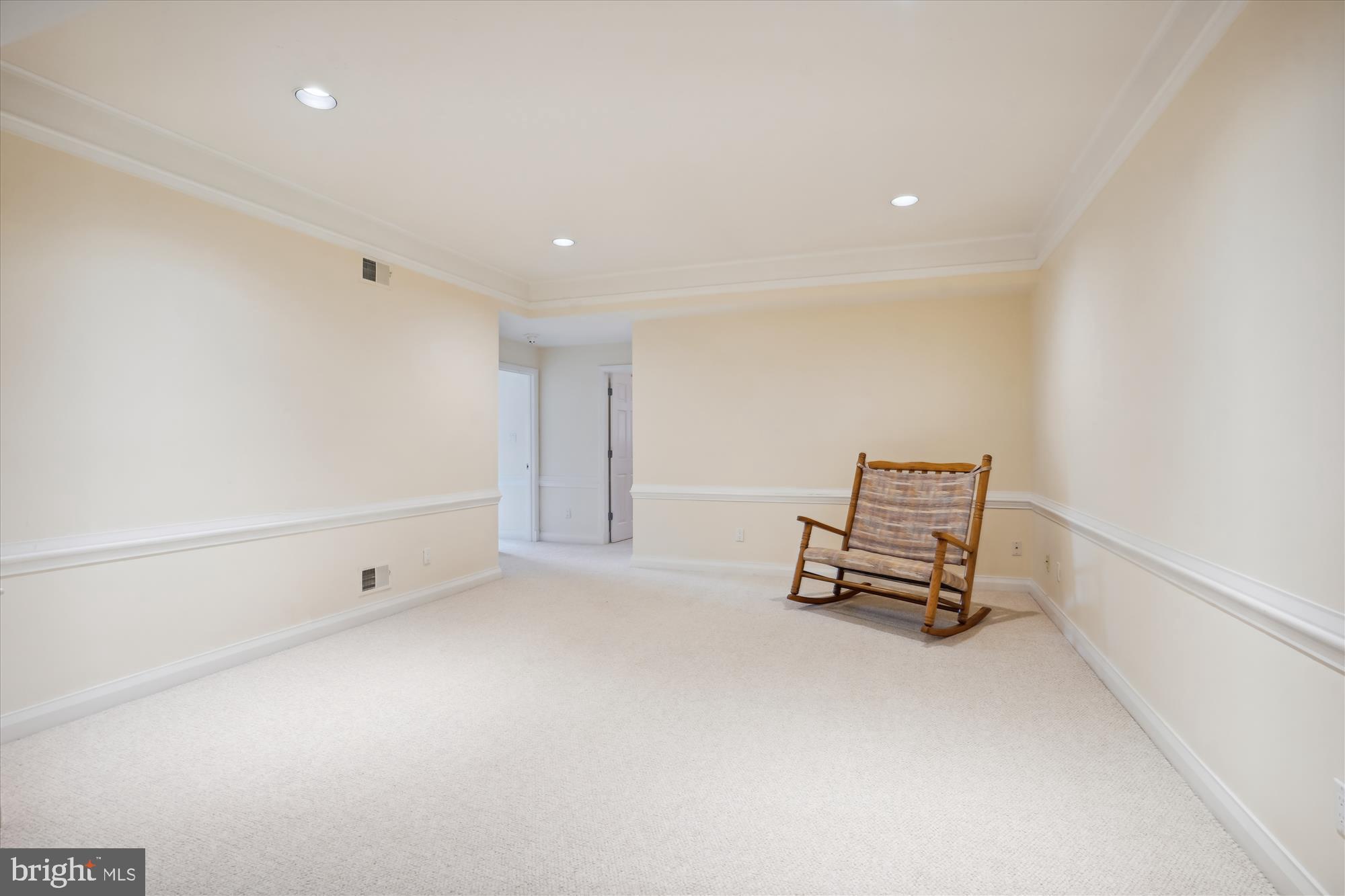 DEERFIELD POND - Residential