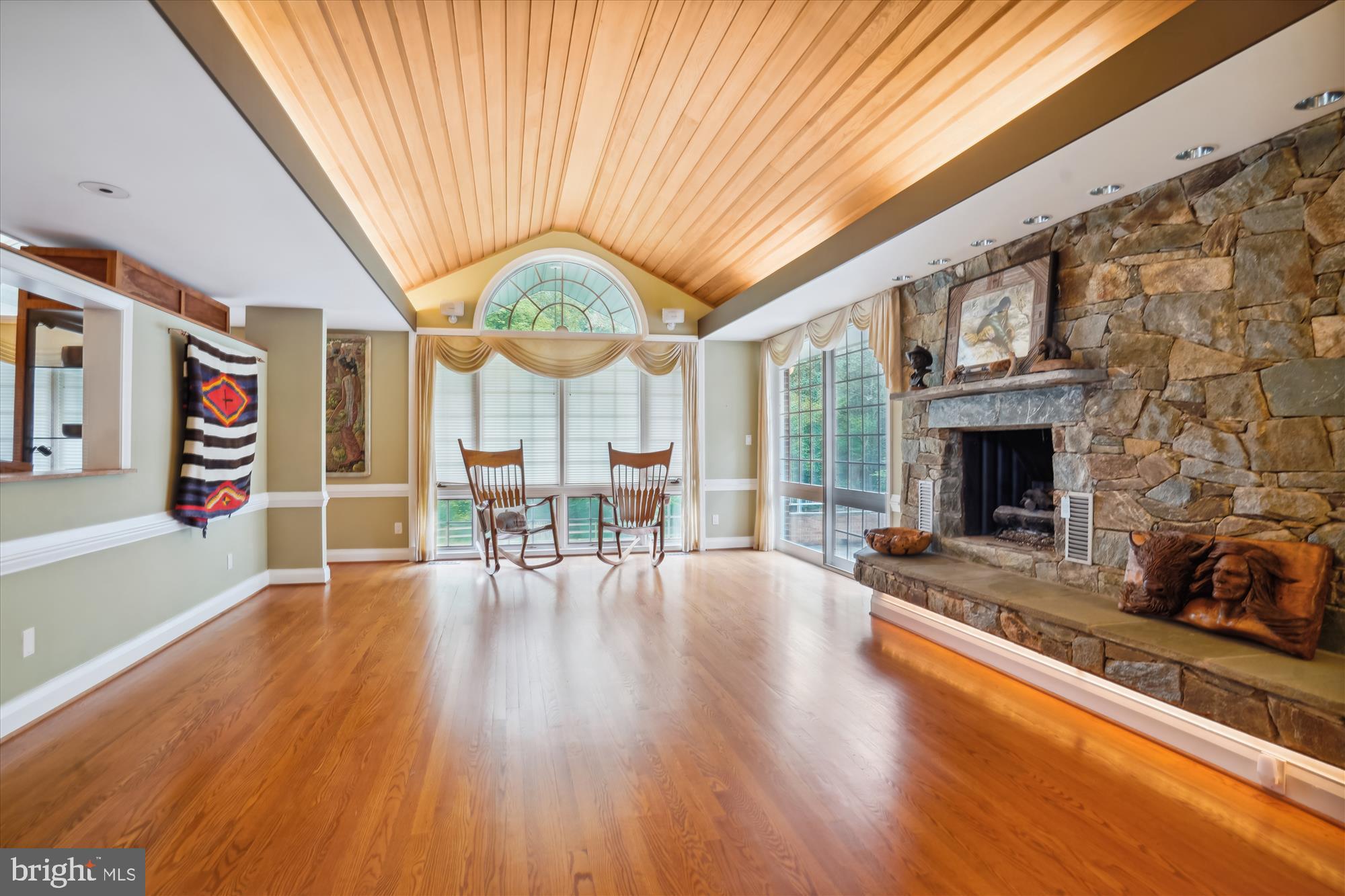 DEERFIELD POND - Residential