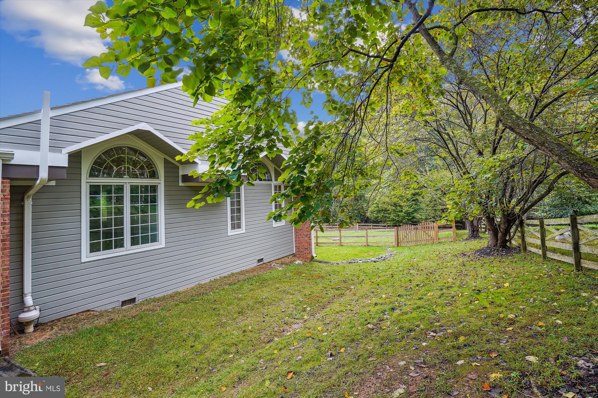 DEERFIELD POND - Residential