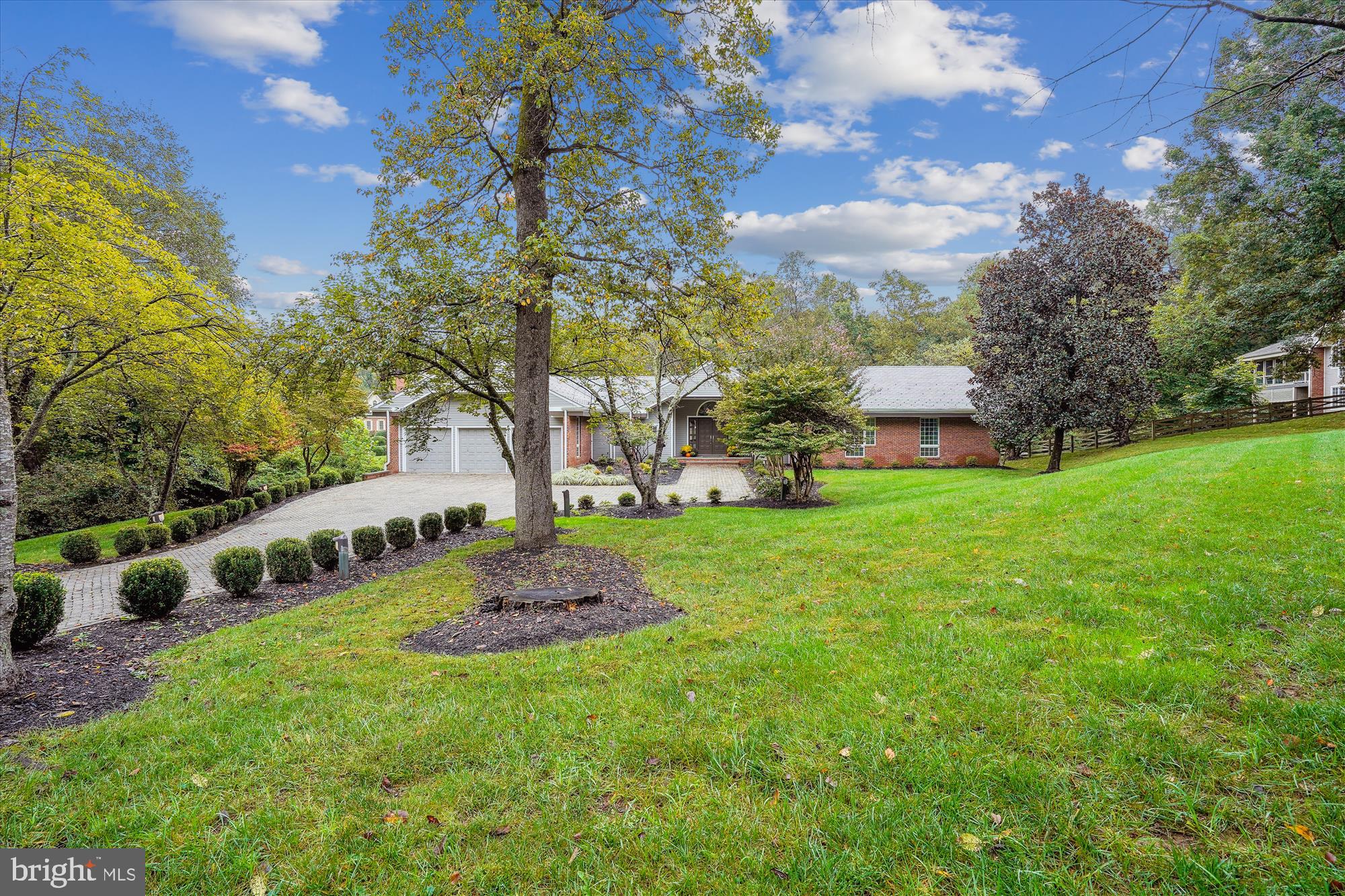 DEERFIELD POND - Residential