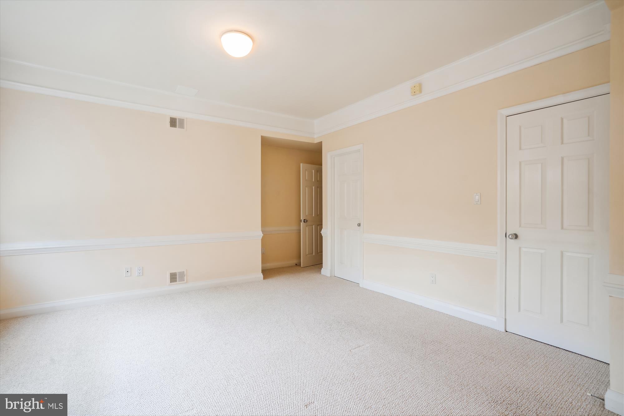 DEERFIELD POND - Residential