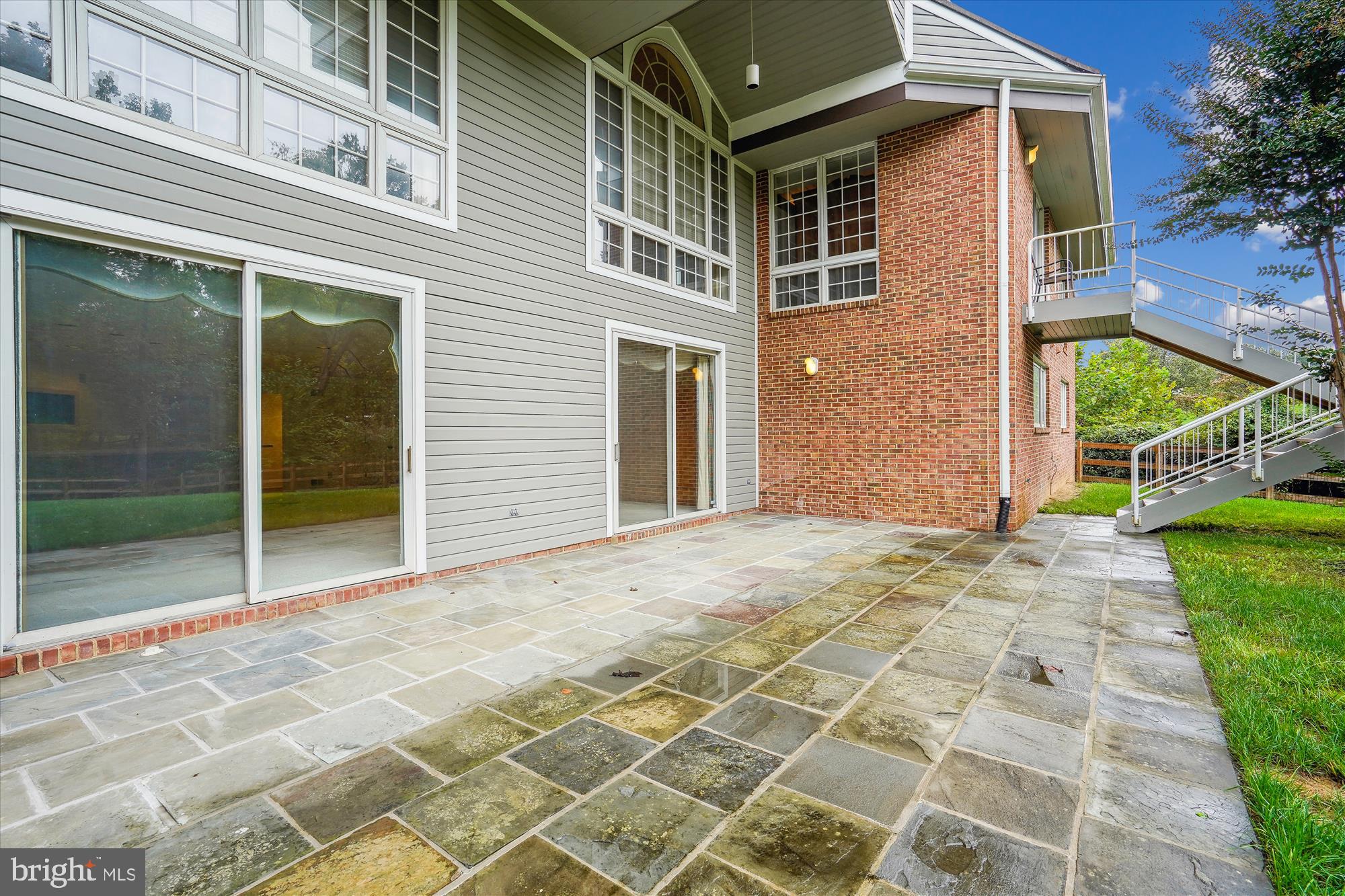 DEERFIELD POND - Residential