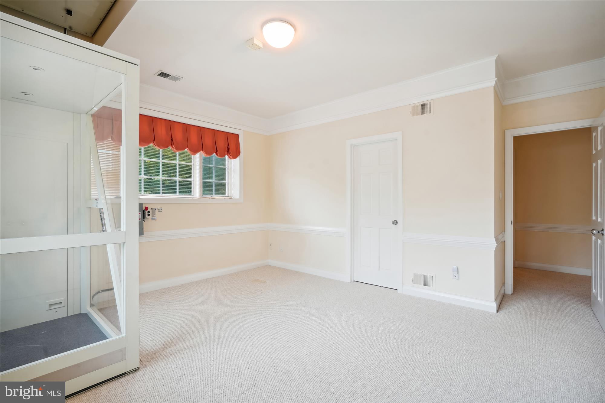 DEERFIELD POND - Residential