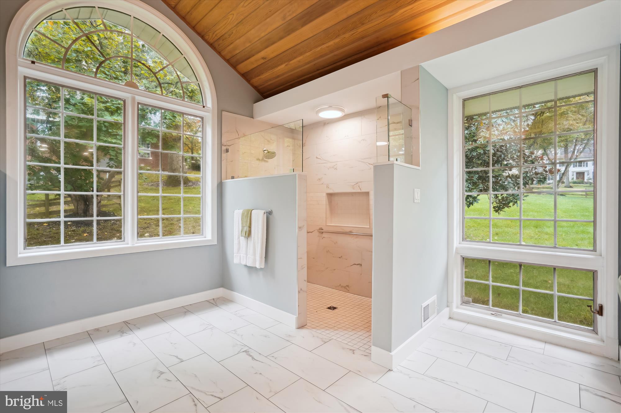 DEERFIELD POND - Residential