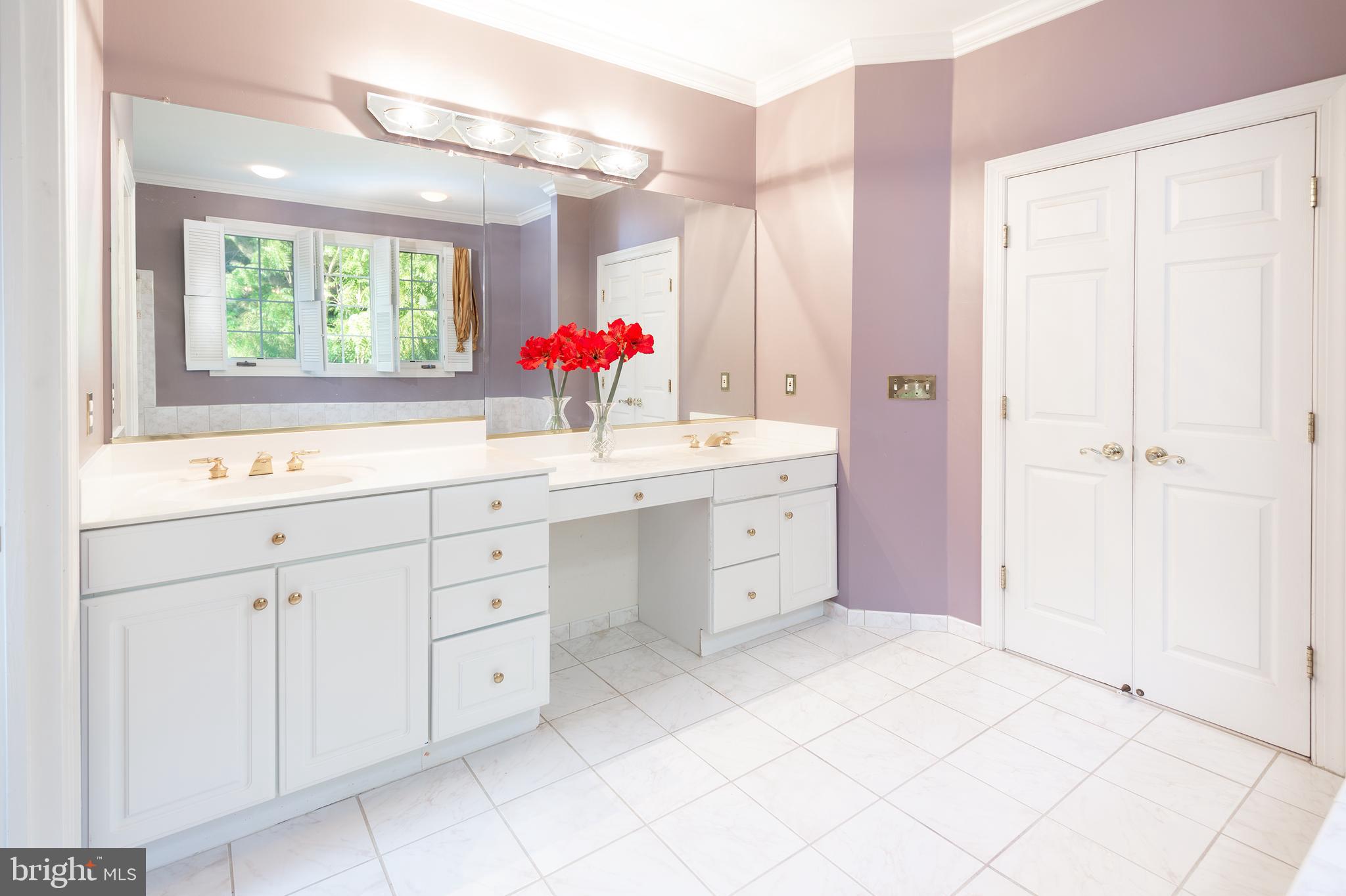 LAMBIANCE OF MCLEAN - Residential