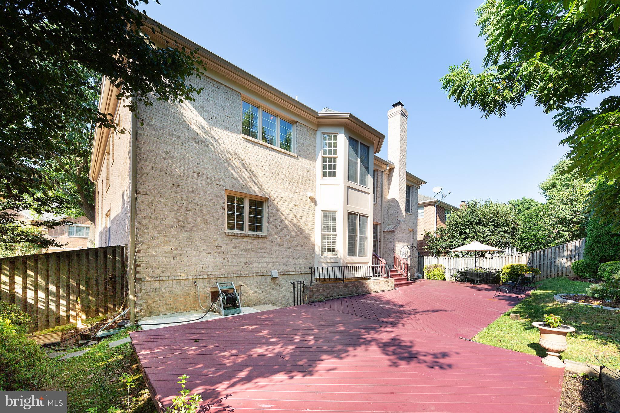 LAMBIANCE OF MCLEAN - Residential