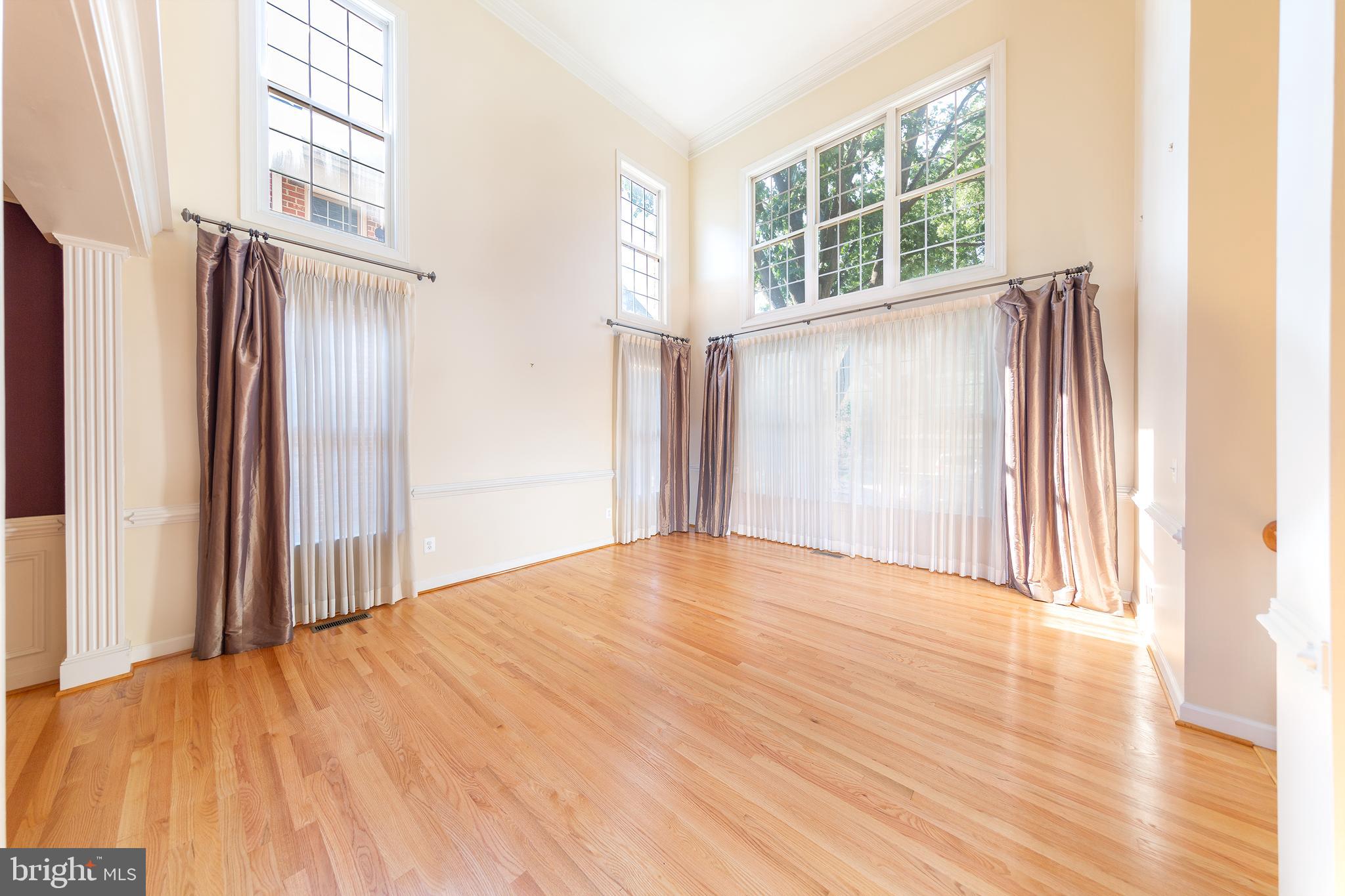 LAMBIANCE OF MCLEAN - Residential