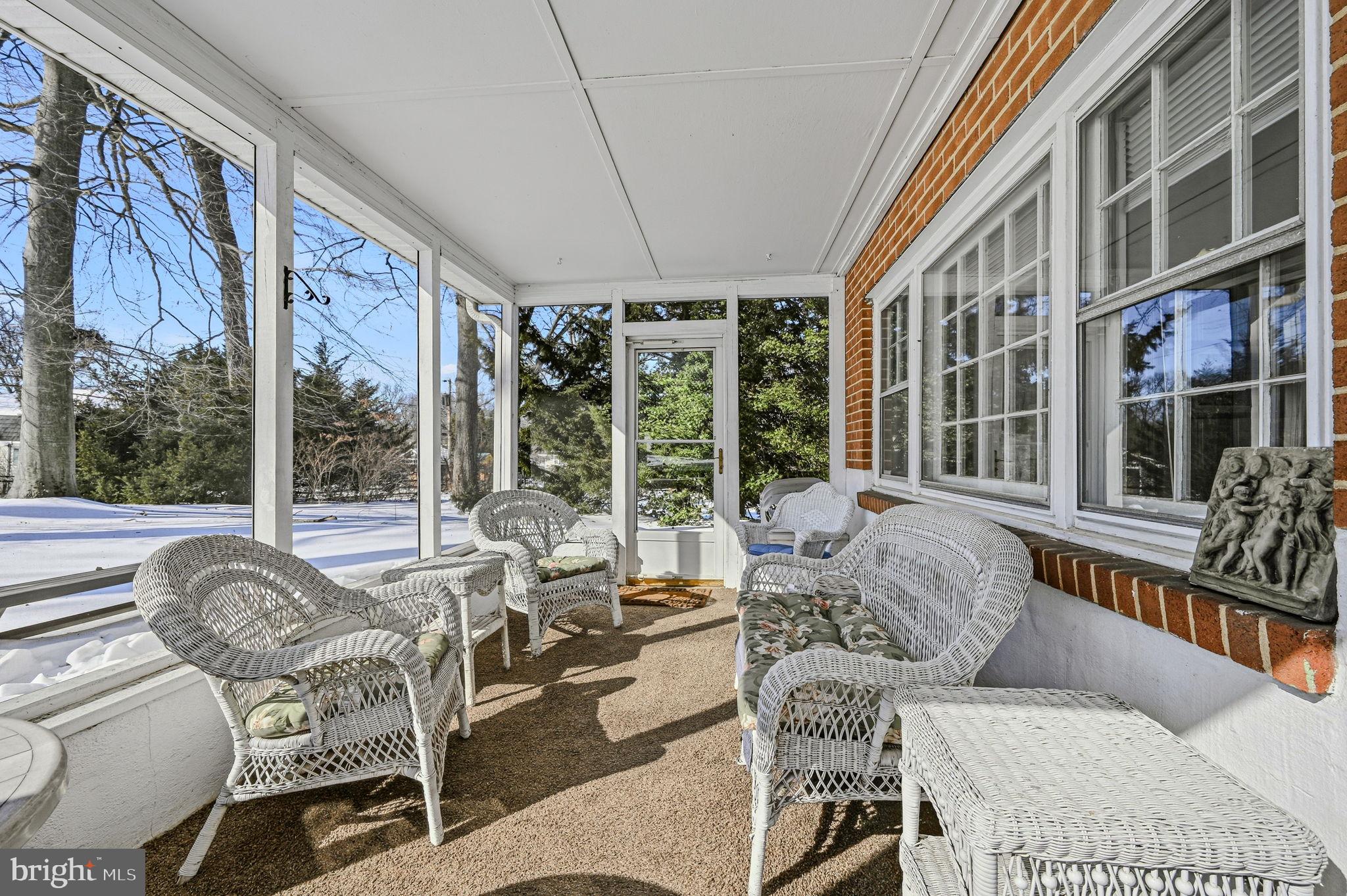 GRAYLYN CREST - Residential