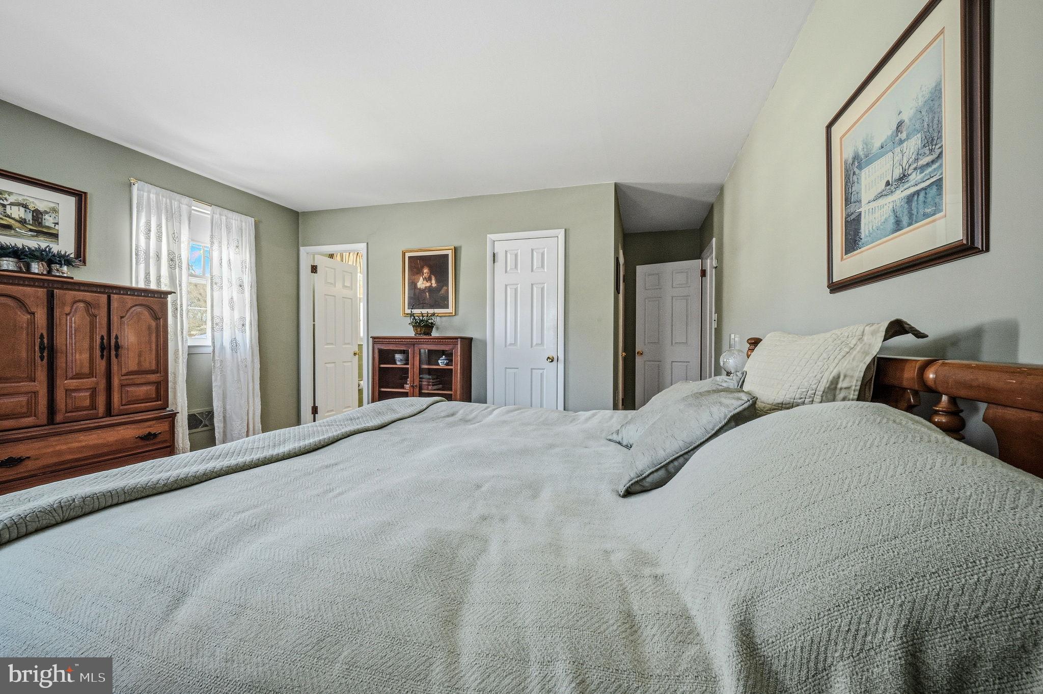 GRAYLYN CREST - Residential