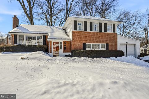 2414 CANEY ROAD WILMINGTON DE 19810