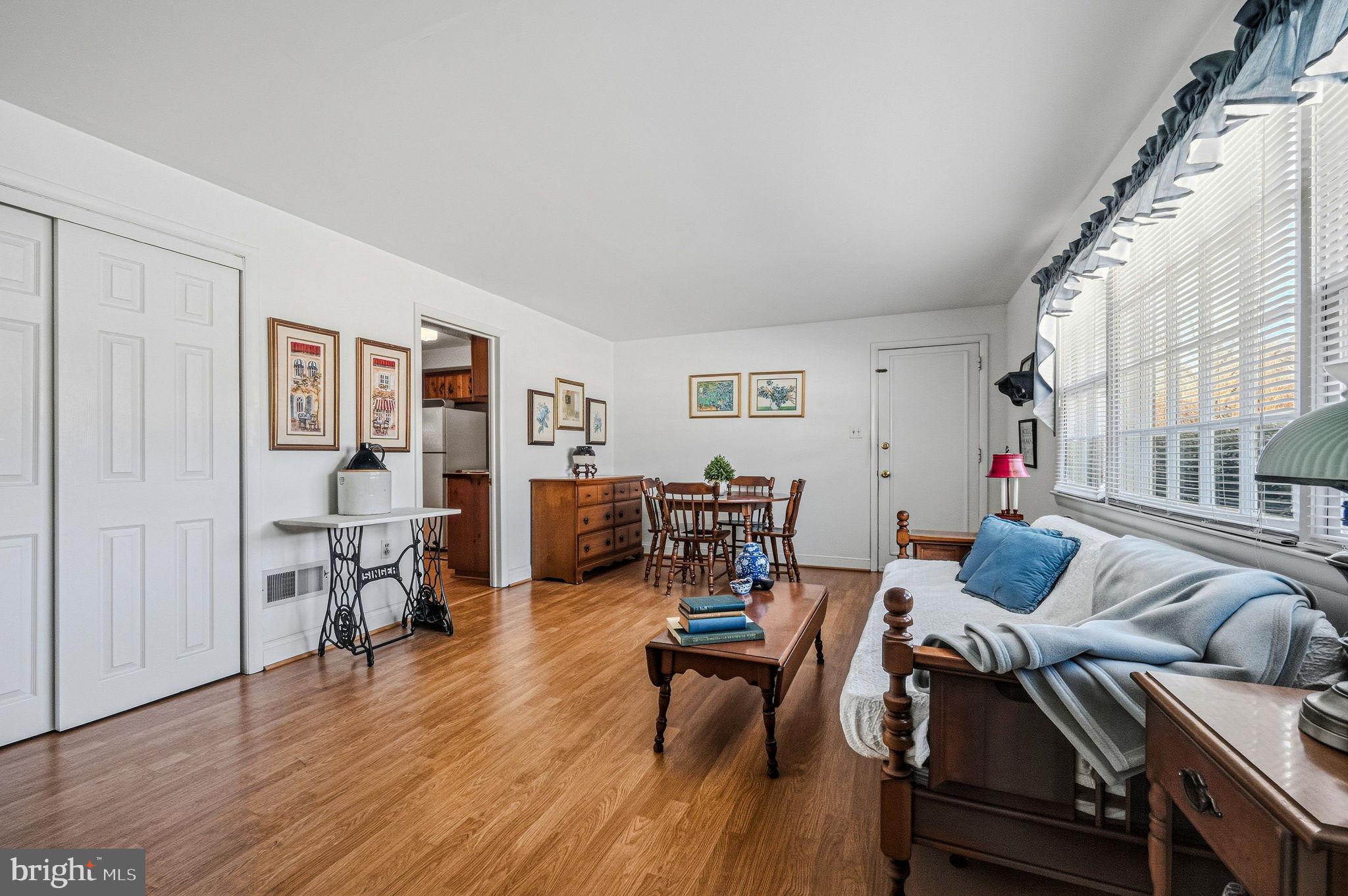 GRAYLYN CREST - Residential