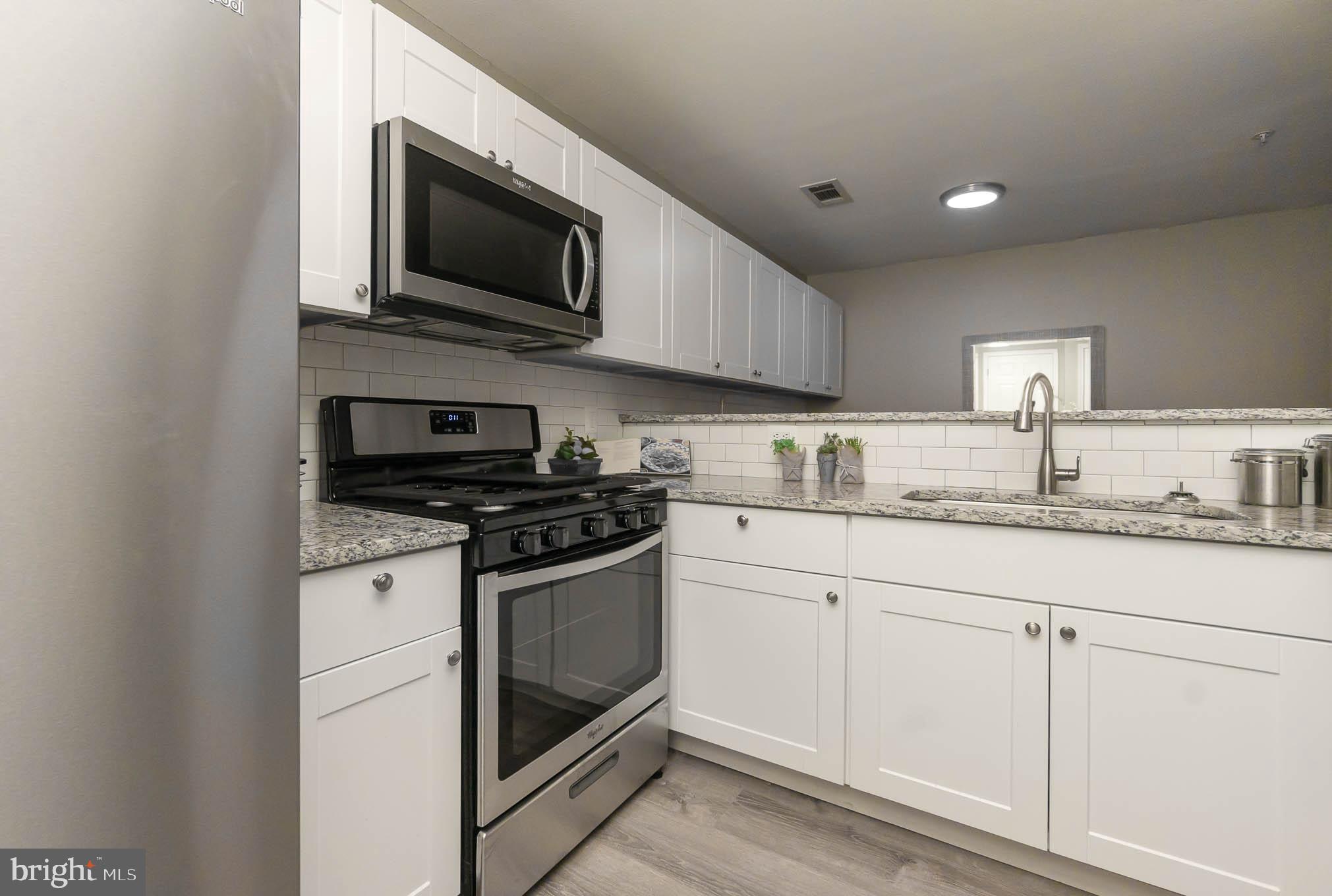 ENGLISH COUNTRY MANOR - Residential