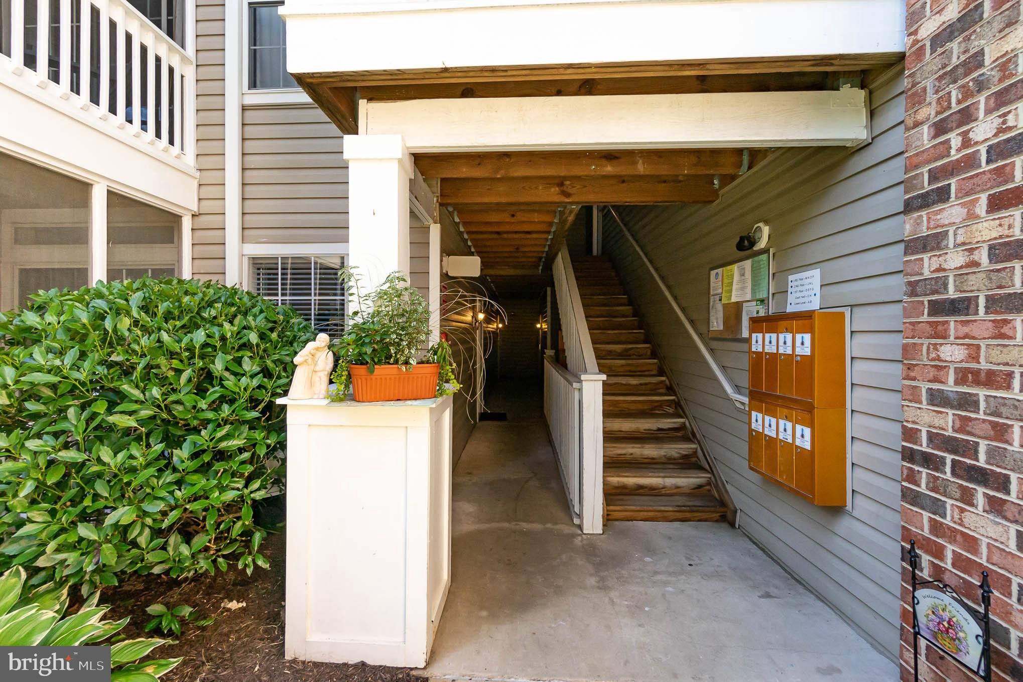 ENGLISH COUNTRY MANOR - Residential