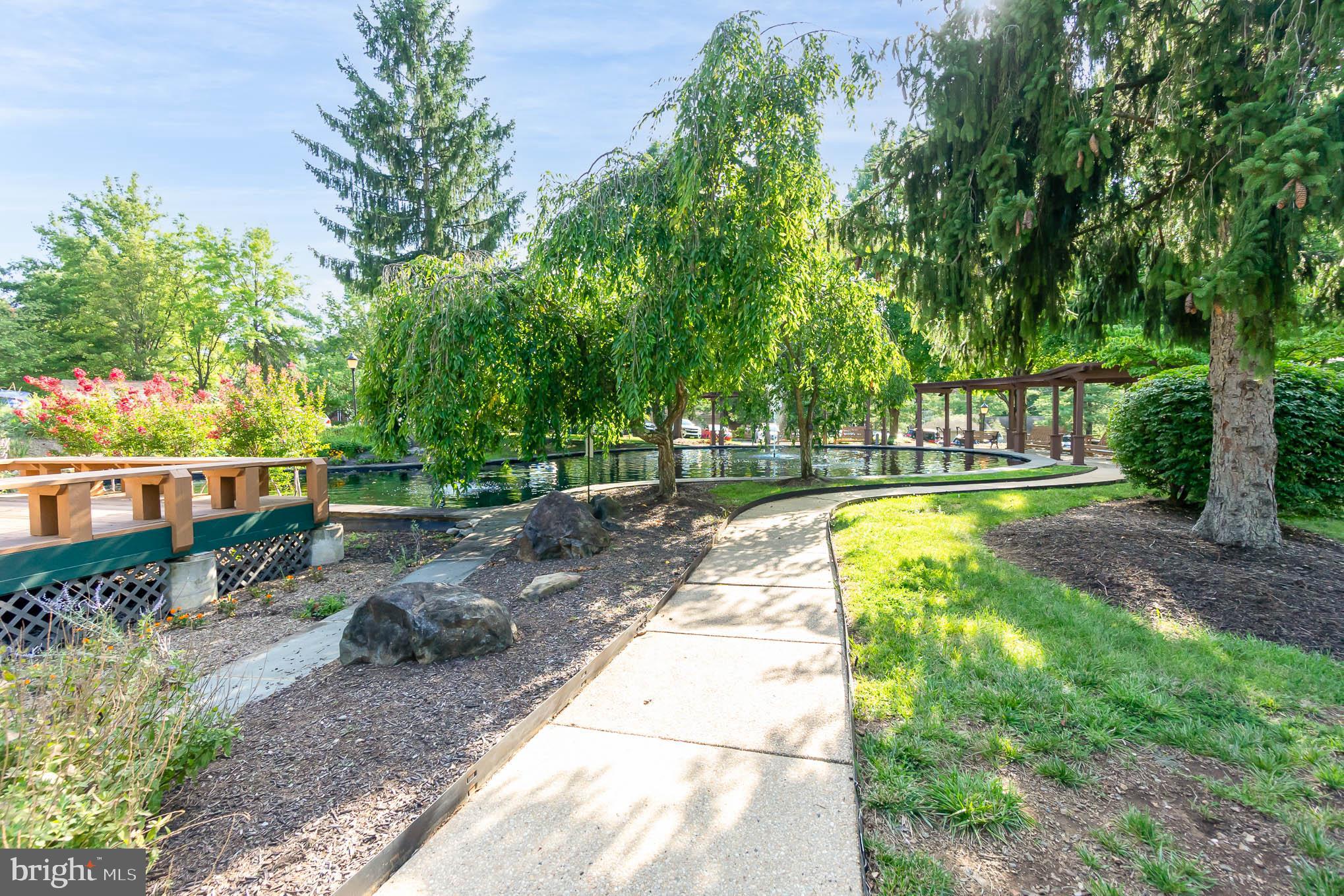 ENGLISH COUNTRY MANOR - Residential