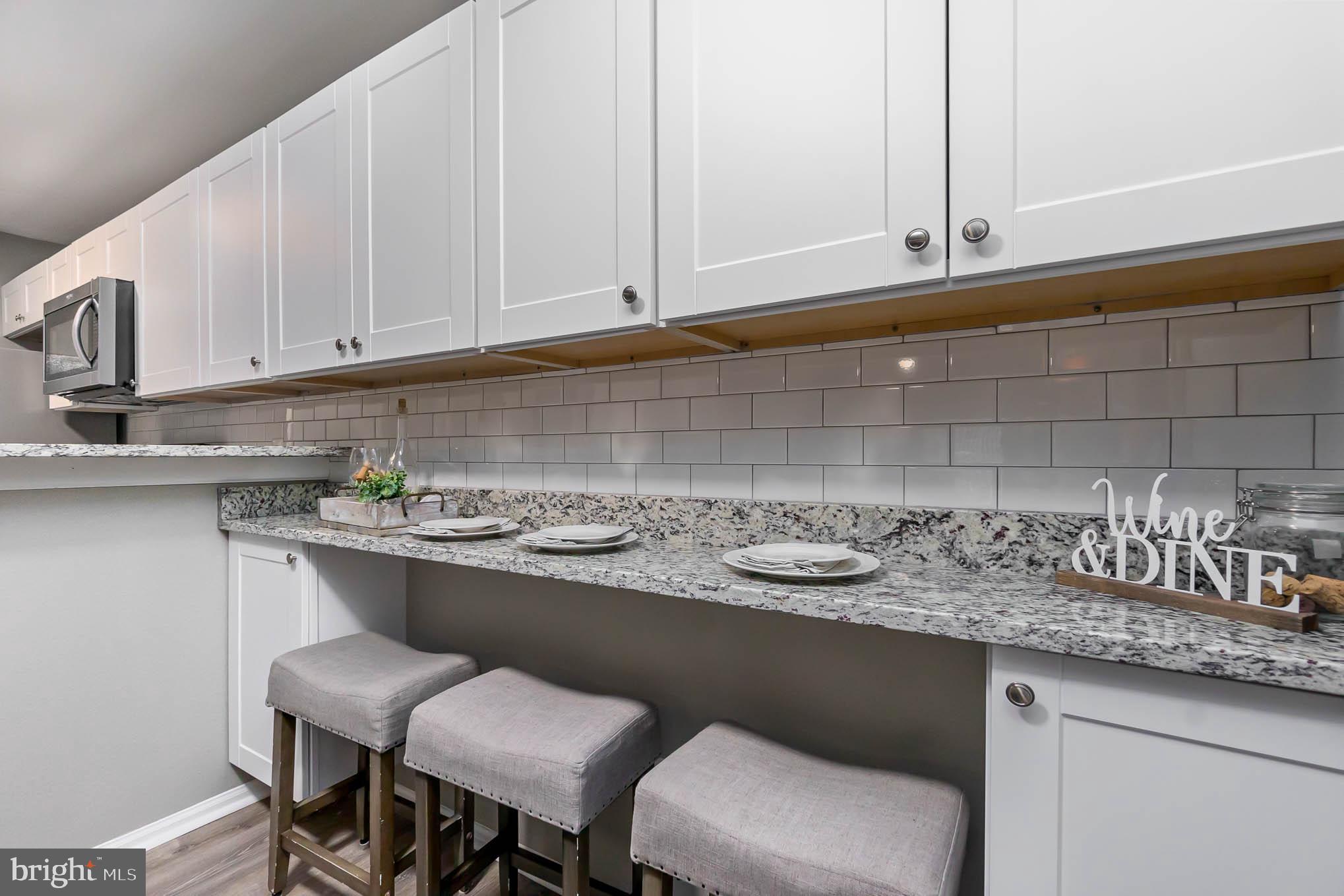 ENGLISH COUNTRY MANOR - Residential