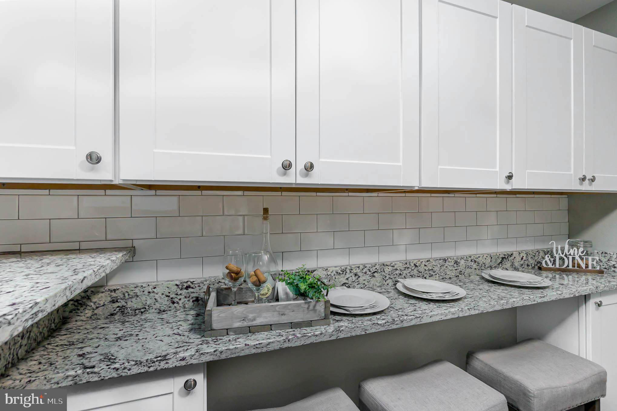 ENGLISH COUNTRY MANOR - Residential