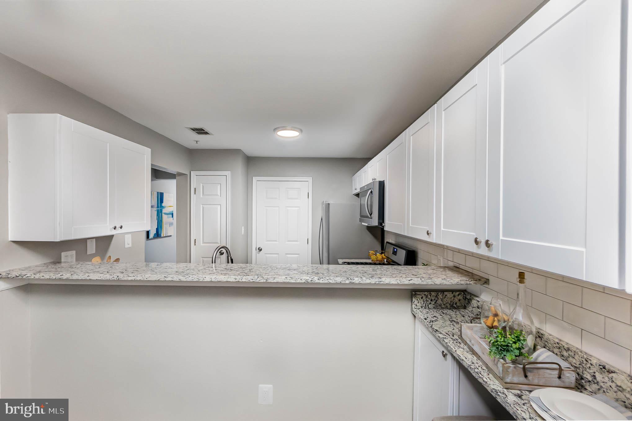 ENGLISH COUNTRY MANOR - Residential