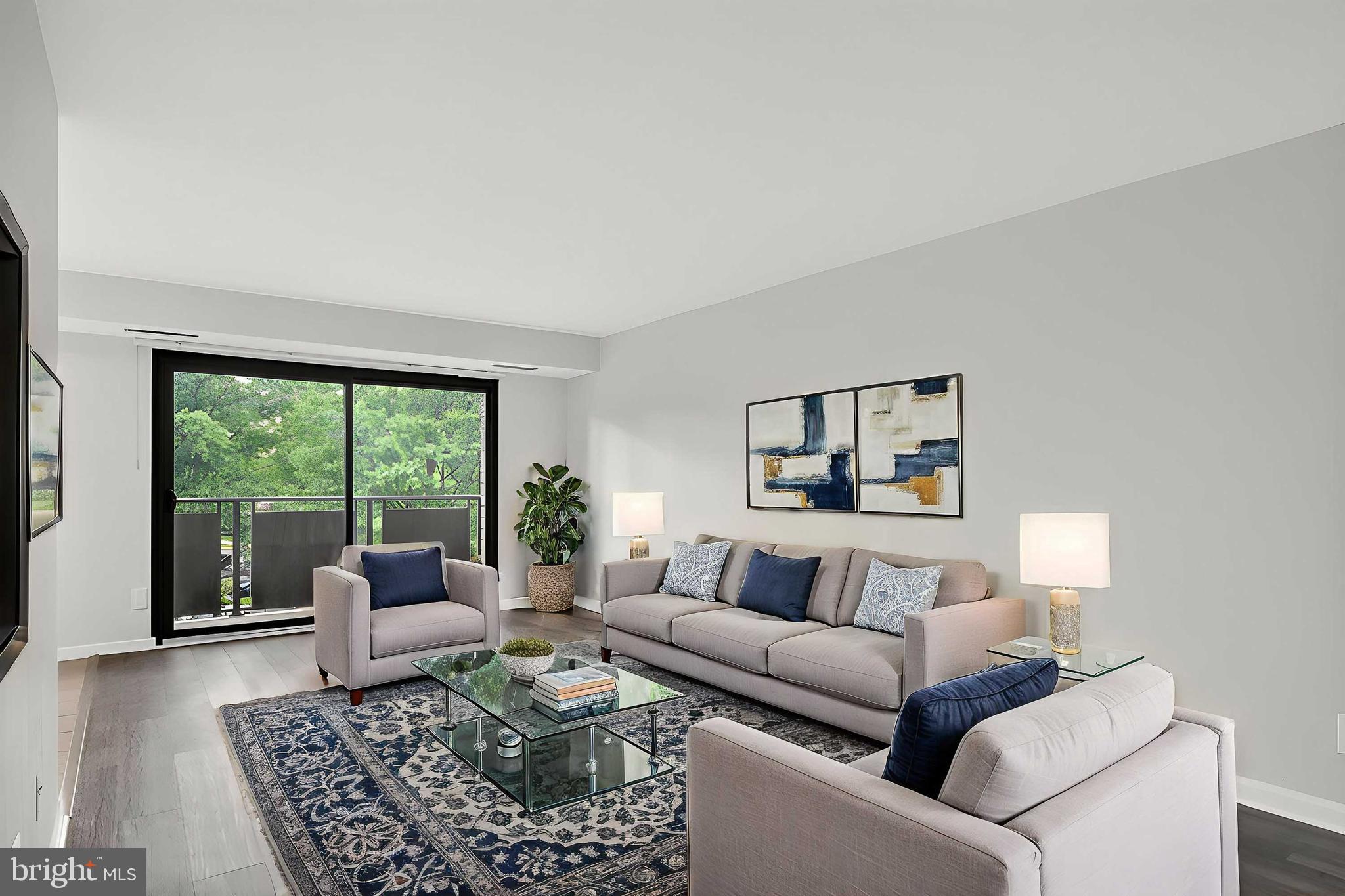 WOODLAKE TOWERS - Residential