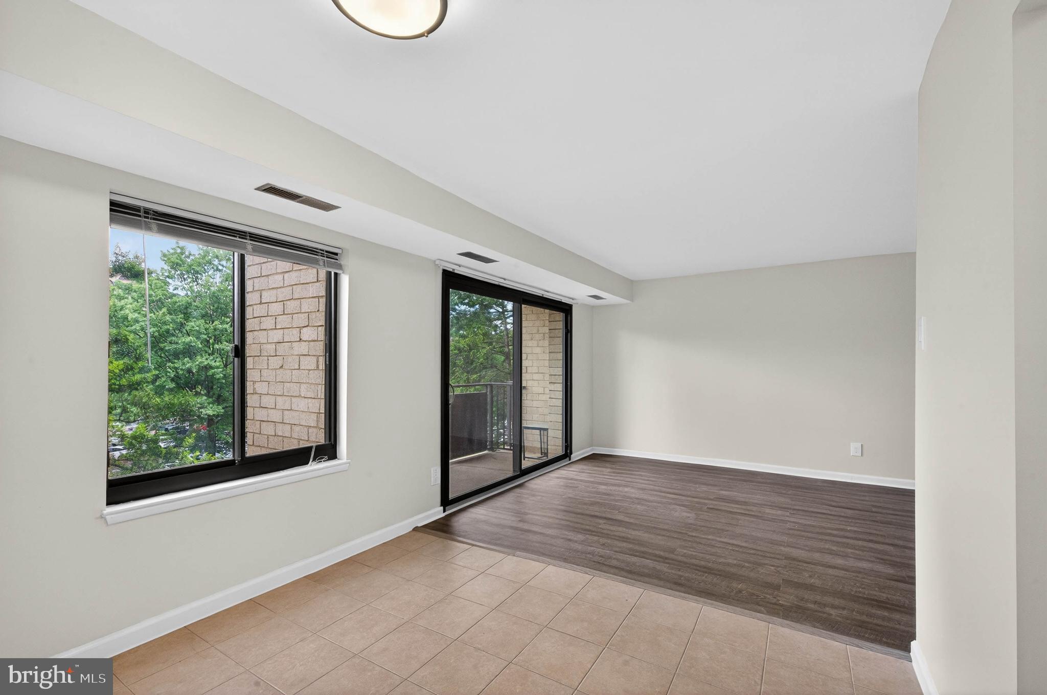 WOODLAKE TOWERS - Residential