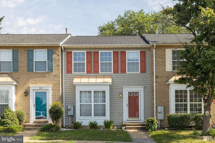 Beautiful 2 level townhouse in established Huntington Meadows and eastside of Winchester allows you to get on the road to school, conveniences, work, or head north/south on I-81.  Spacious bedrooms, large family room, gleaming hardwood floors, carpeted bedrooms, a massive back deck with fenced yard.   All appliances convey which makes for minimum investment and move in ready!