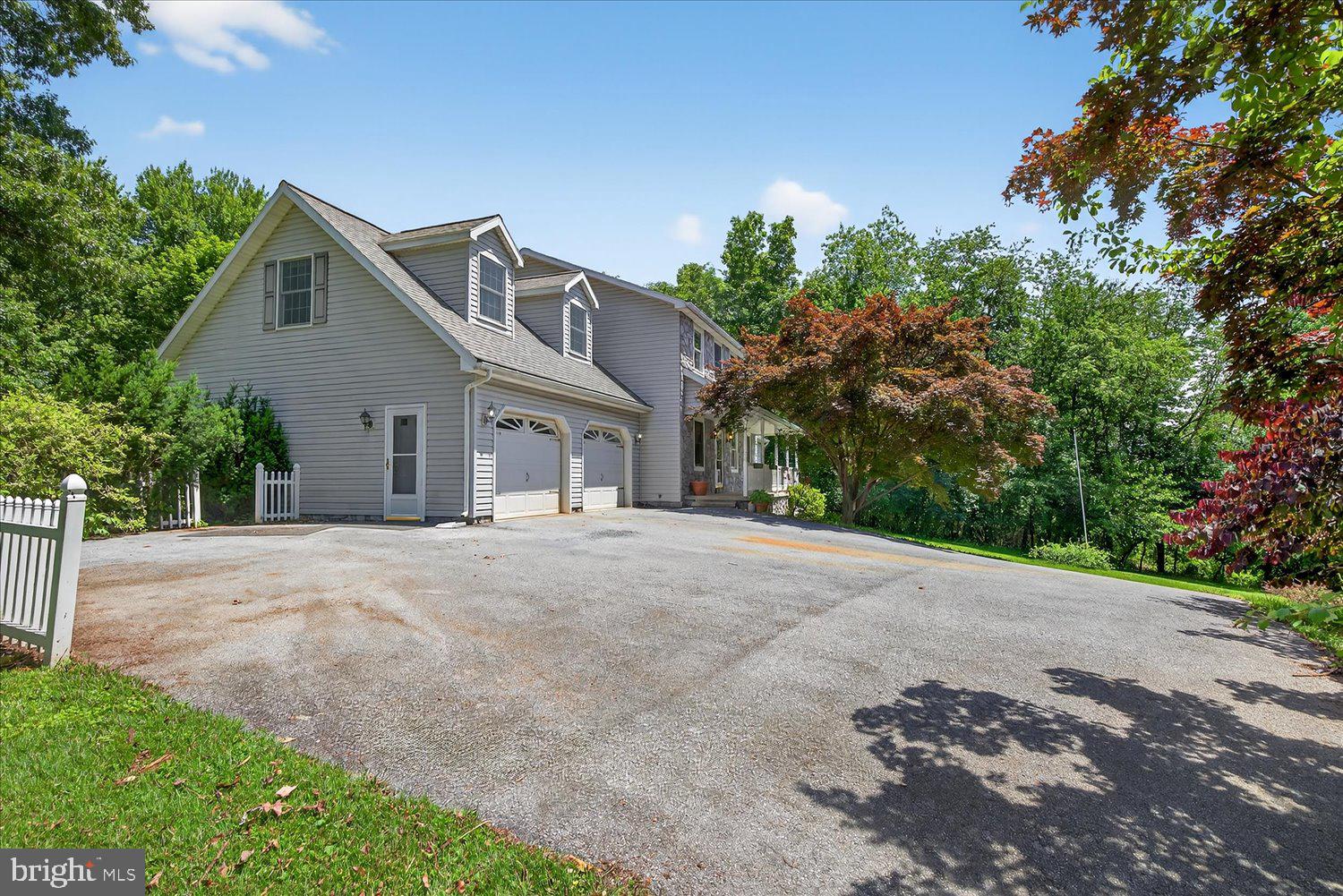 300 BLACK HORSE ROAD