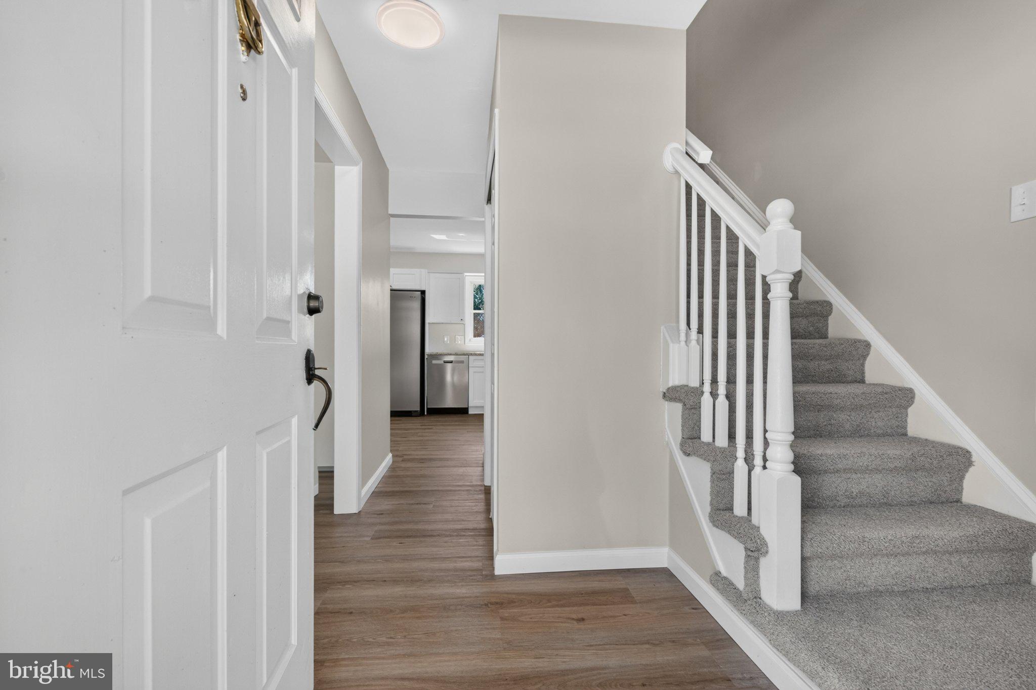 5 FIRETHORN COURT