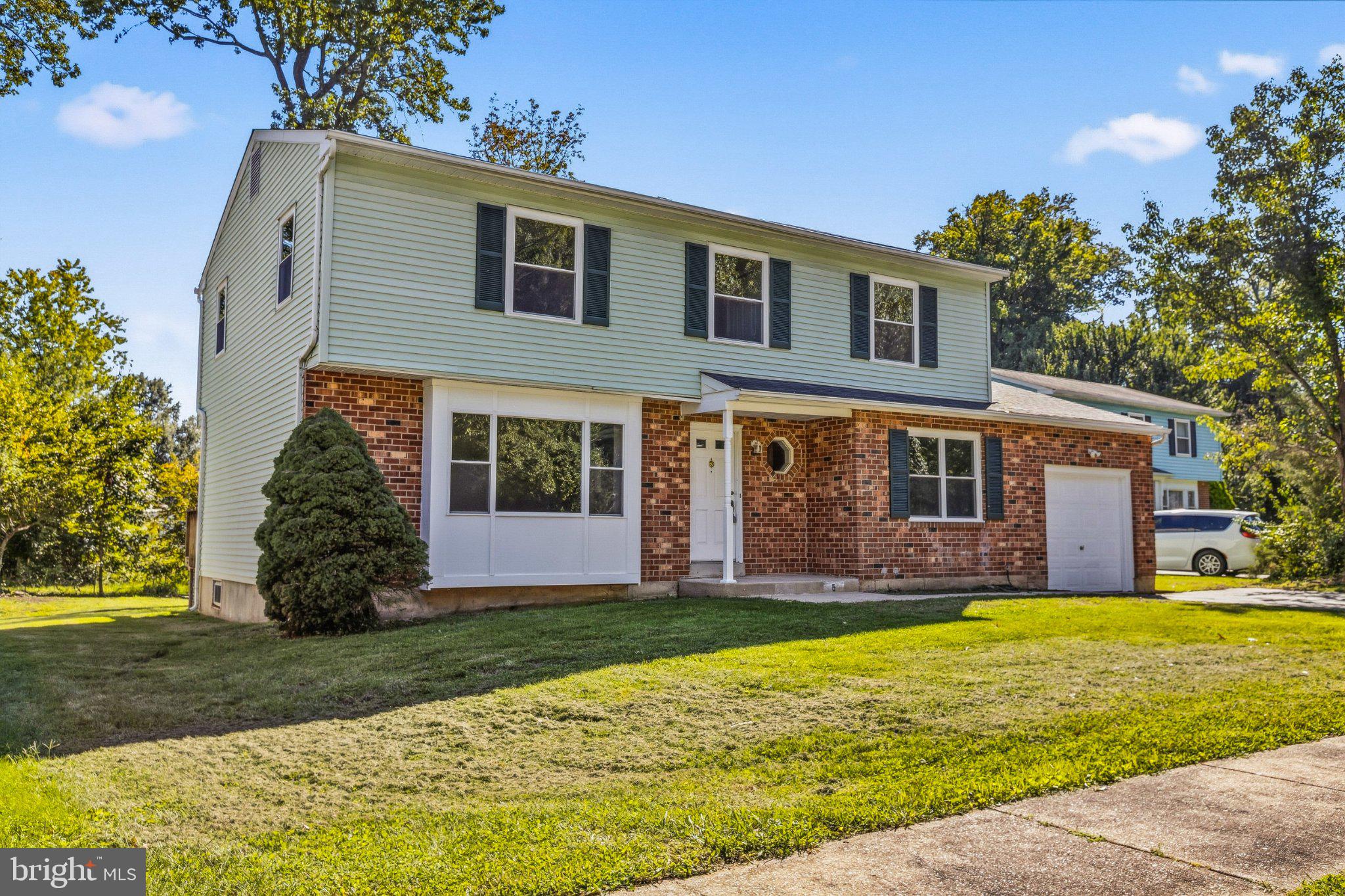 5 FIRETHORN COURT