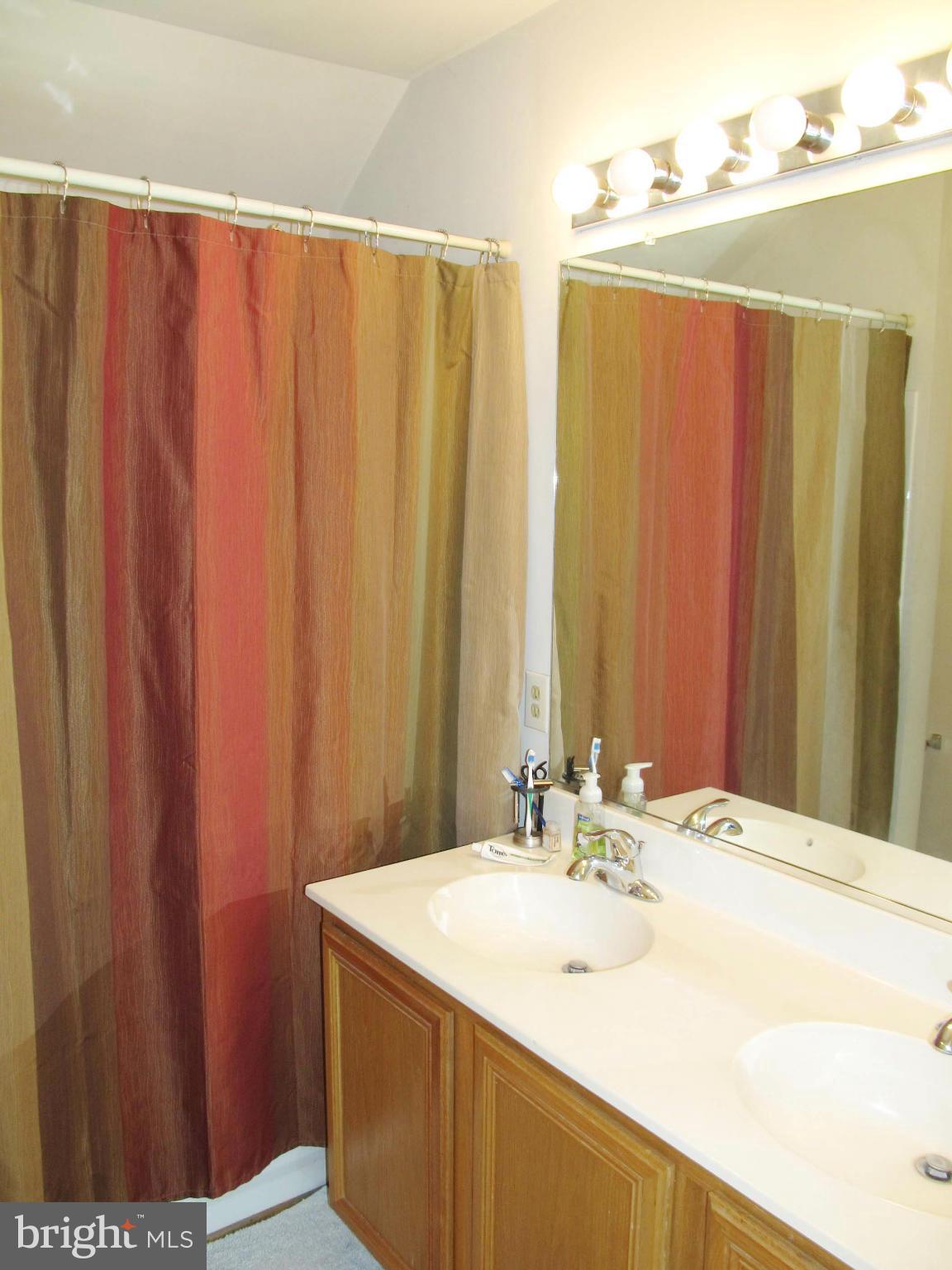 STREAMVIEW SUB - Residential