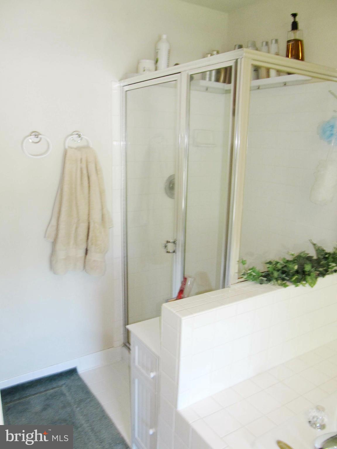 STREAMVIEW SUB - Residential