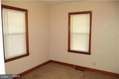 ESSEX - Residential Lease