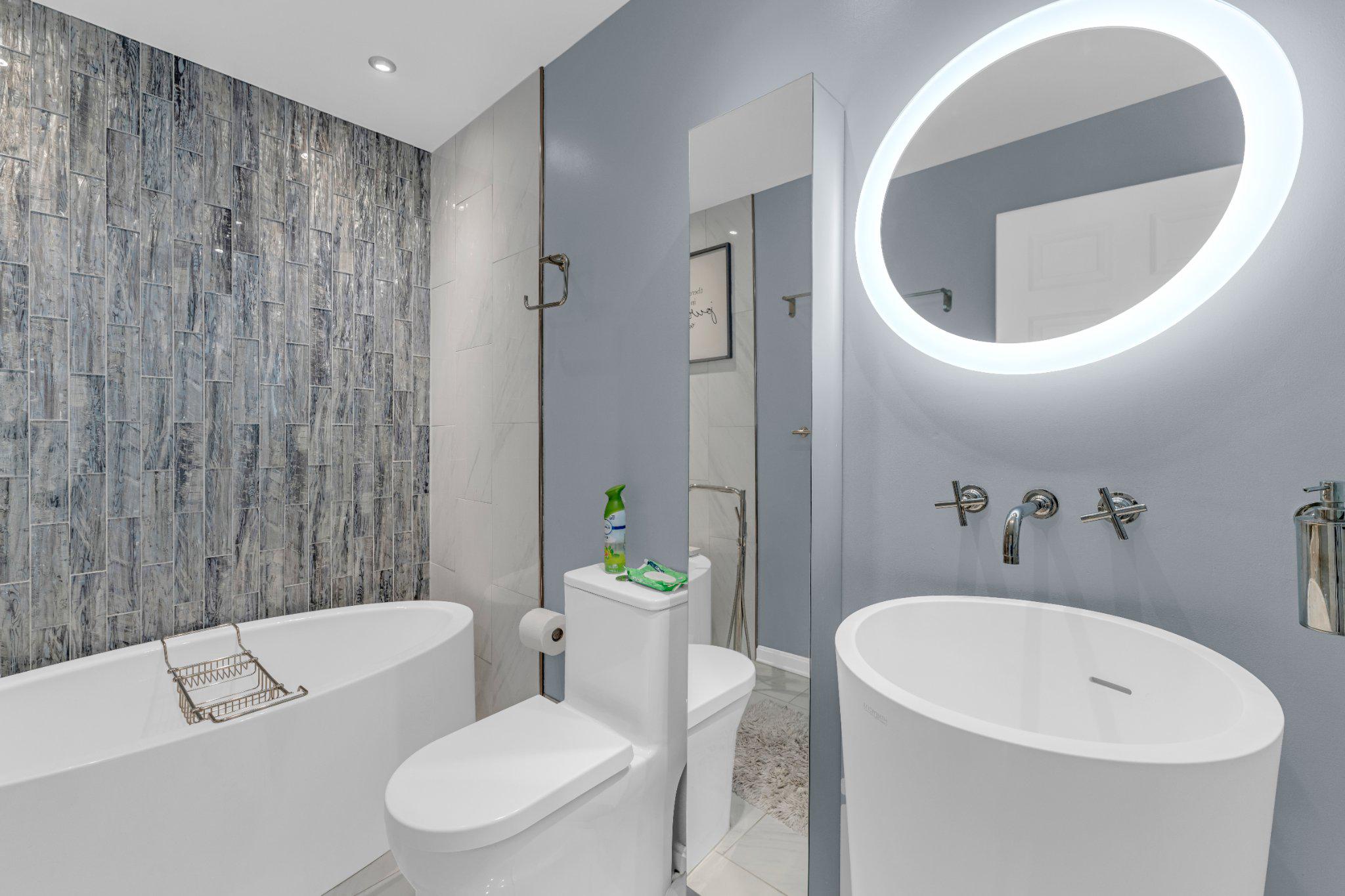 WINDSOR CROSSING - Residential