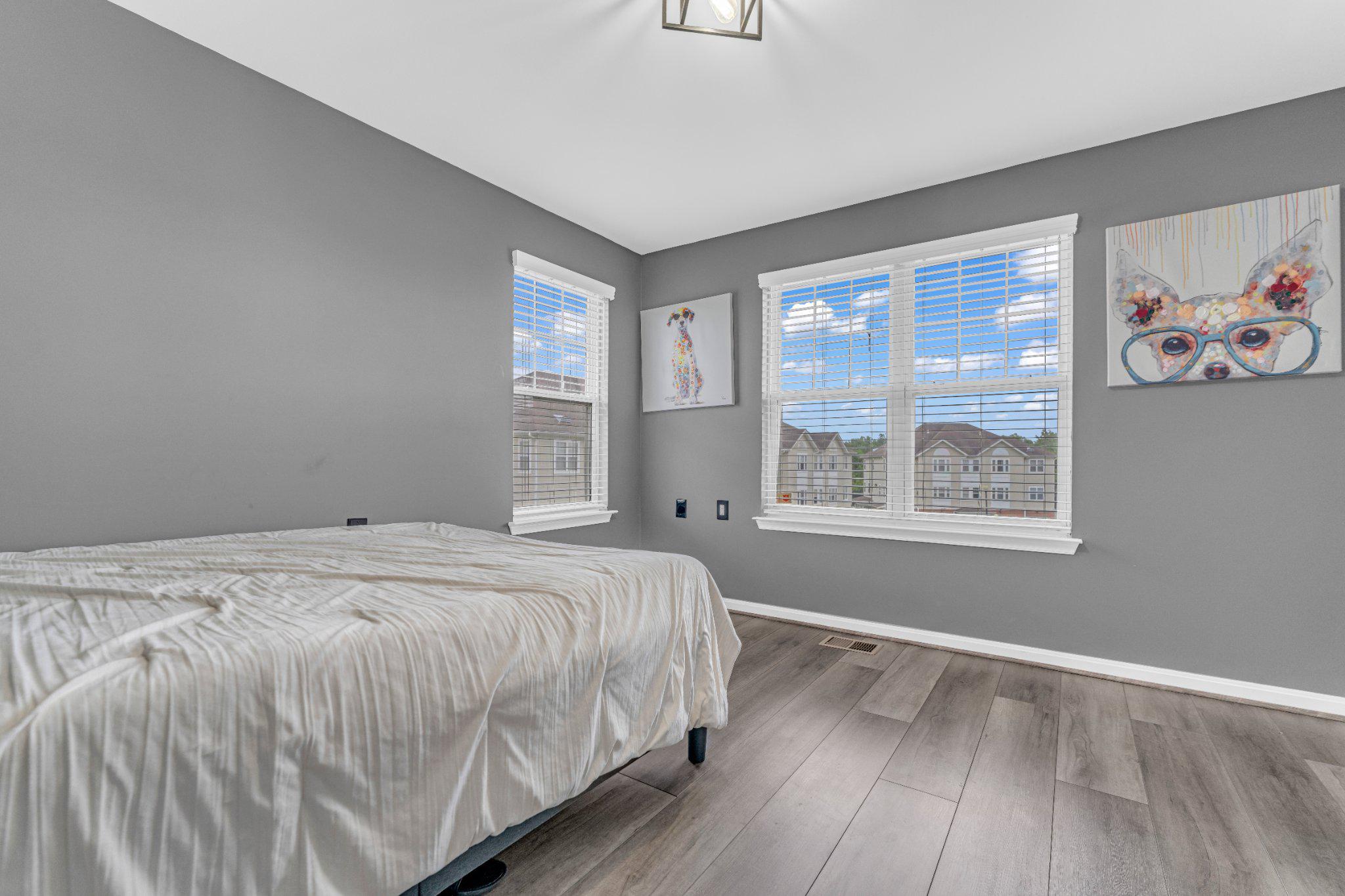 WINDSOR CROSSING - Residential