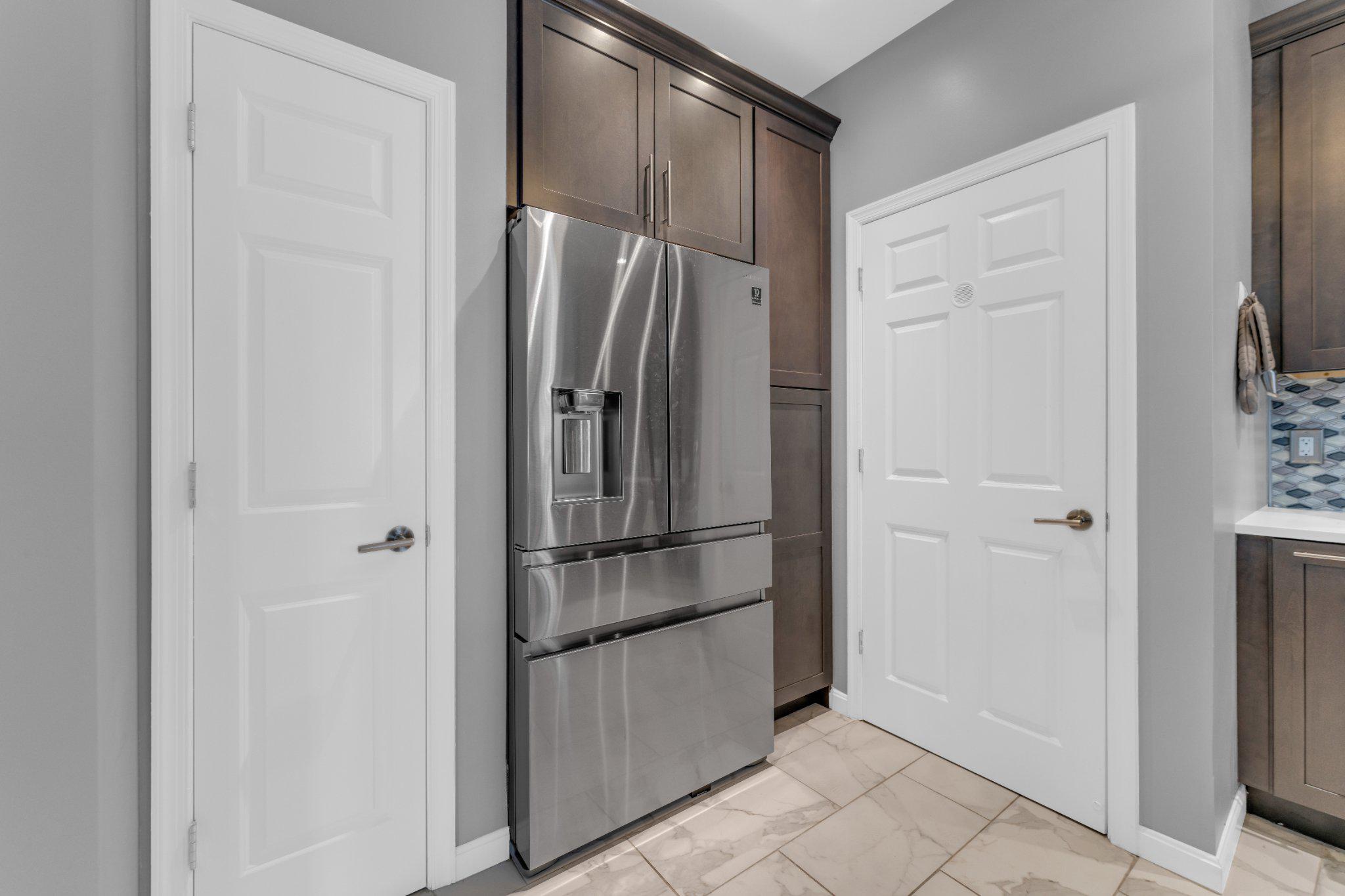 WINDSOR CROSSING - Residential