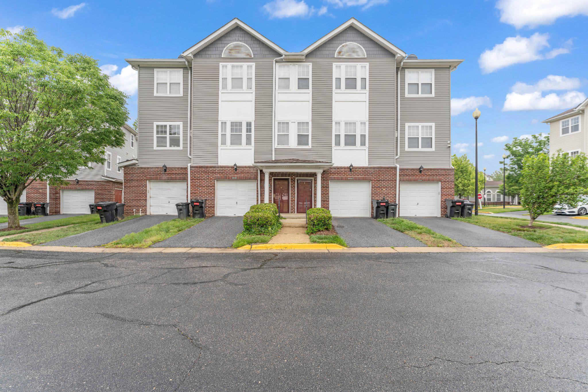 WINDSOR CROSSING - Residential