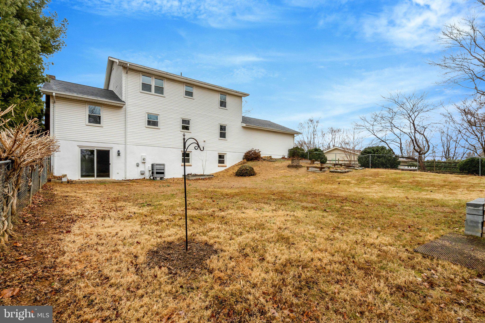 WARRENTON LAKES - Residential