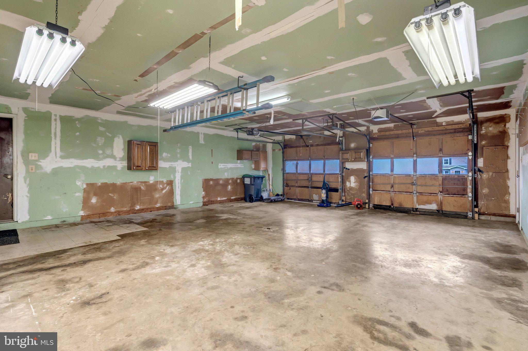 WARRENTON LAKES - Residential