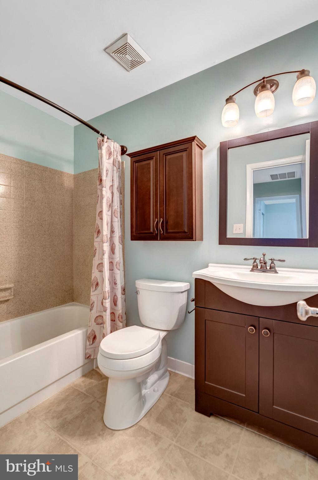 WARRENTON LAKES - Residential