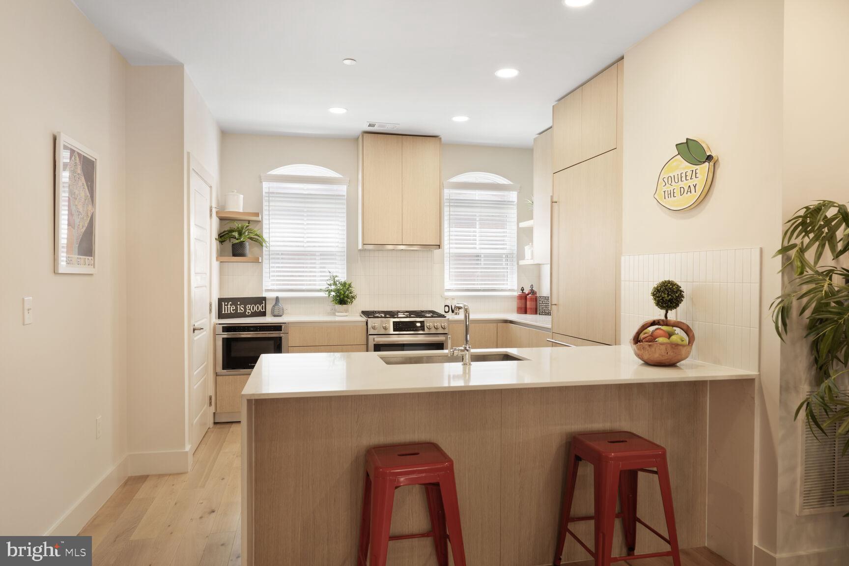 1309 E STREET SE 35