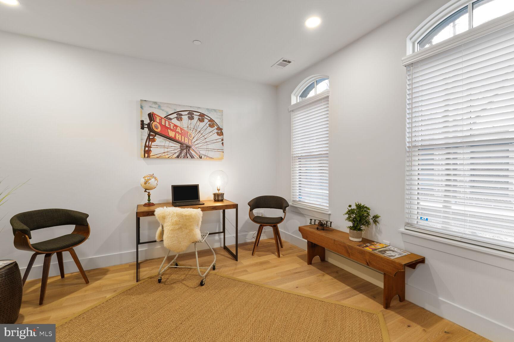 1309 E STREET SE 35