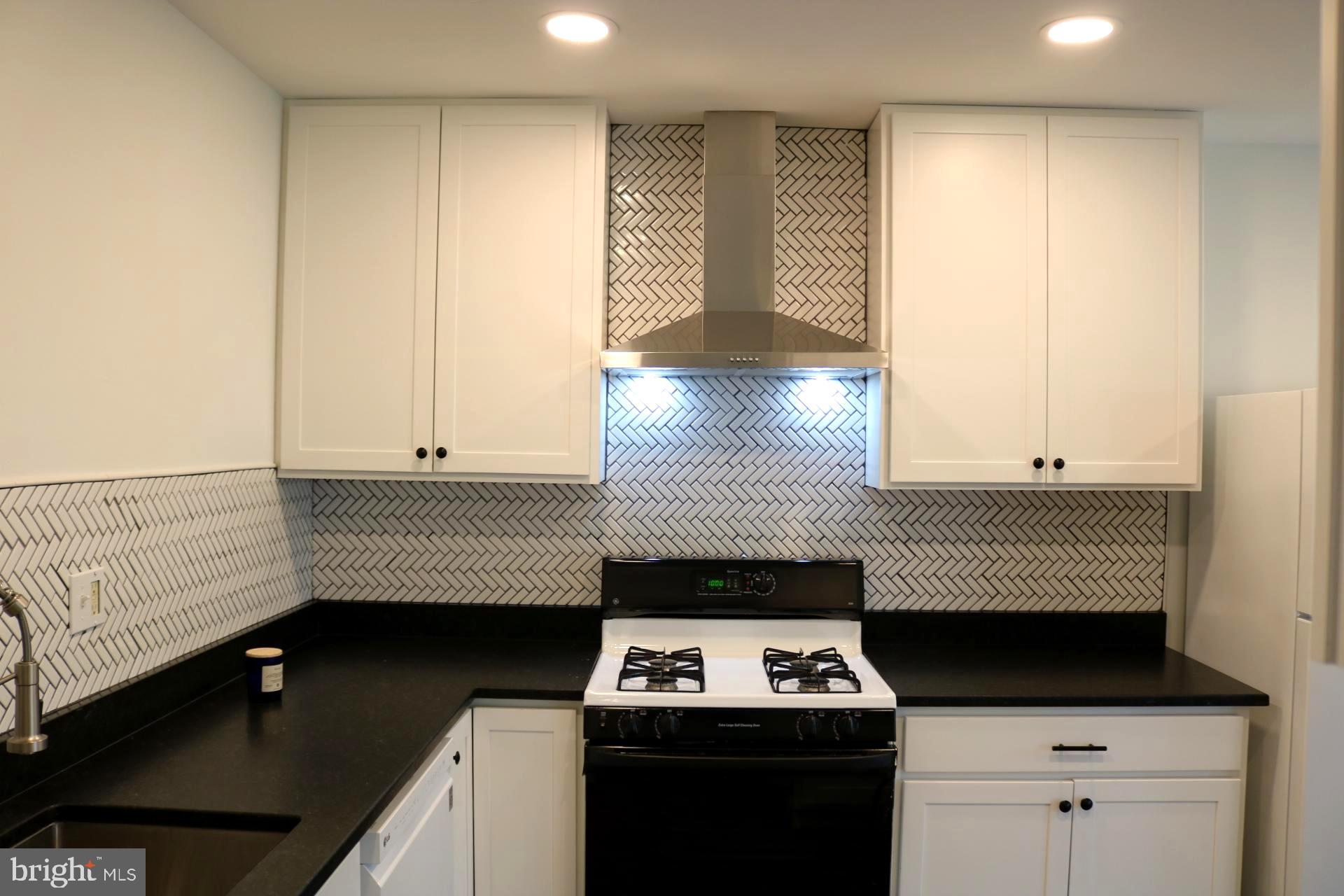 OAKLAND HILLS - Residential