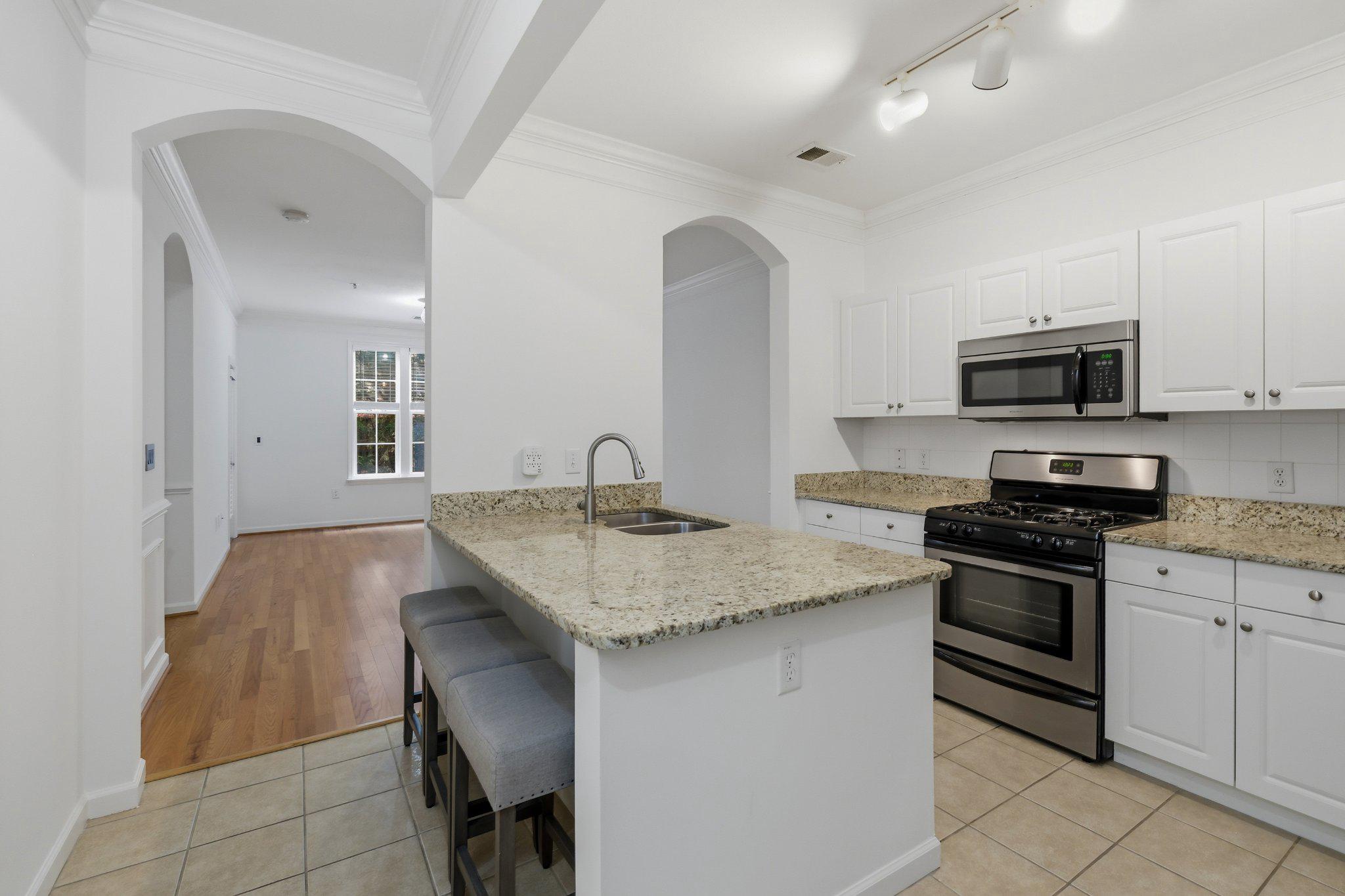 THE COLONNADE AT KENTLANDS - Residential