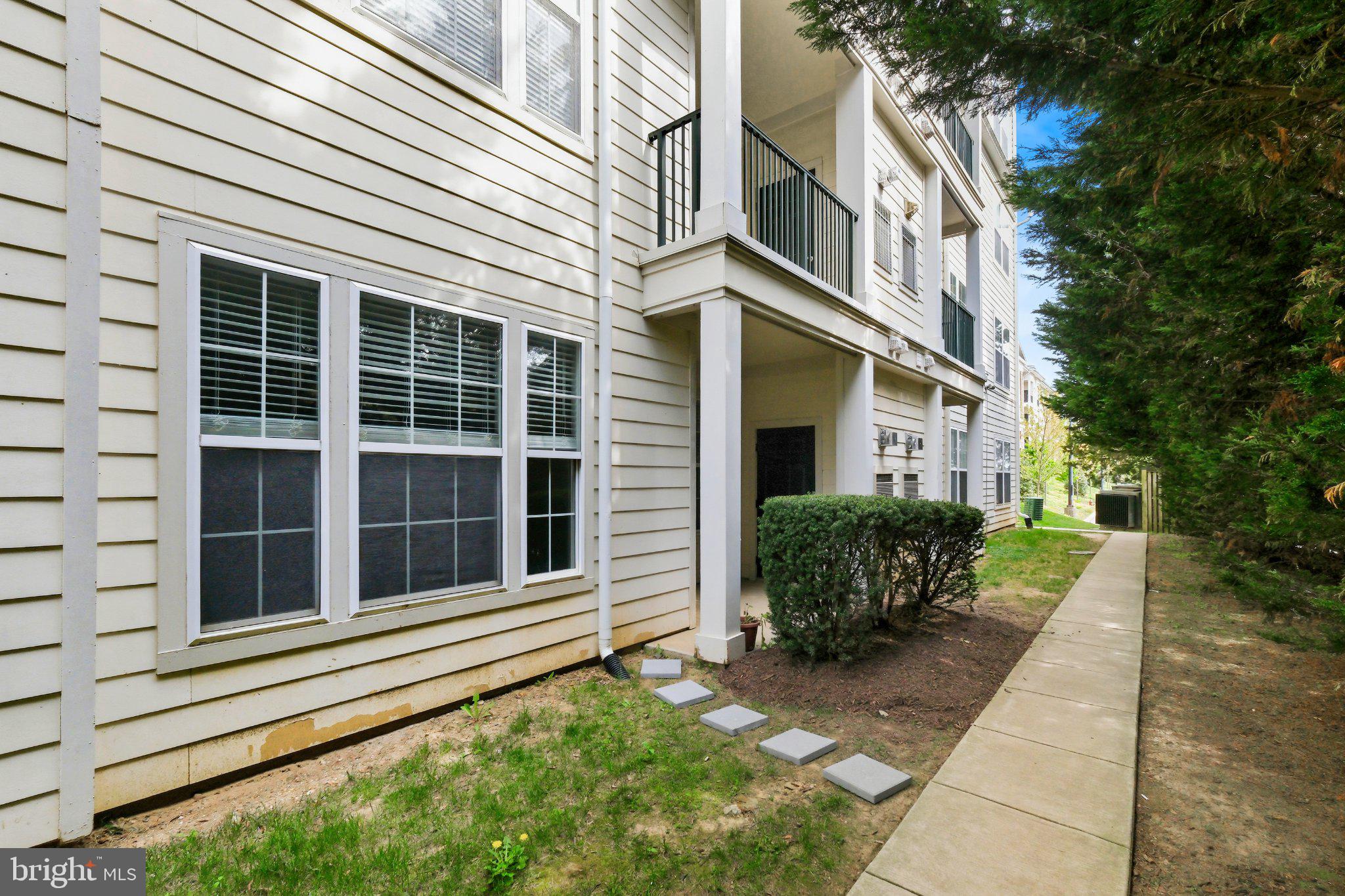 THE COLONNADE AT KENTLANDS - Residential